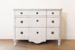 Swedish Painted Breakfront Three-Drawer Commode with Dentil Molding, circa 1880
