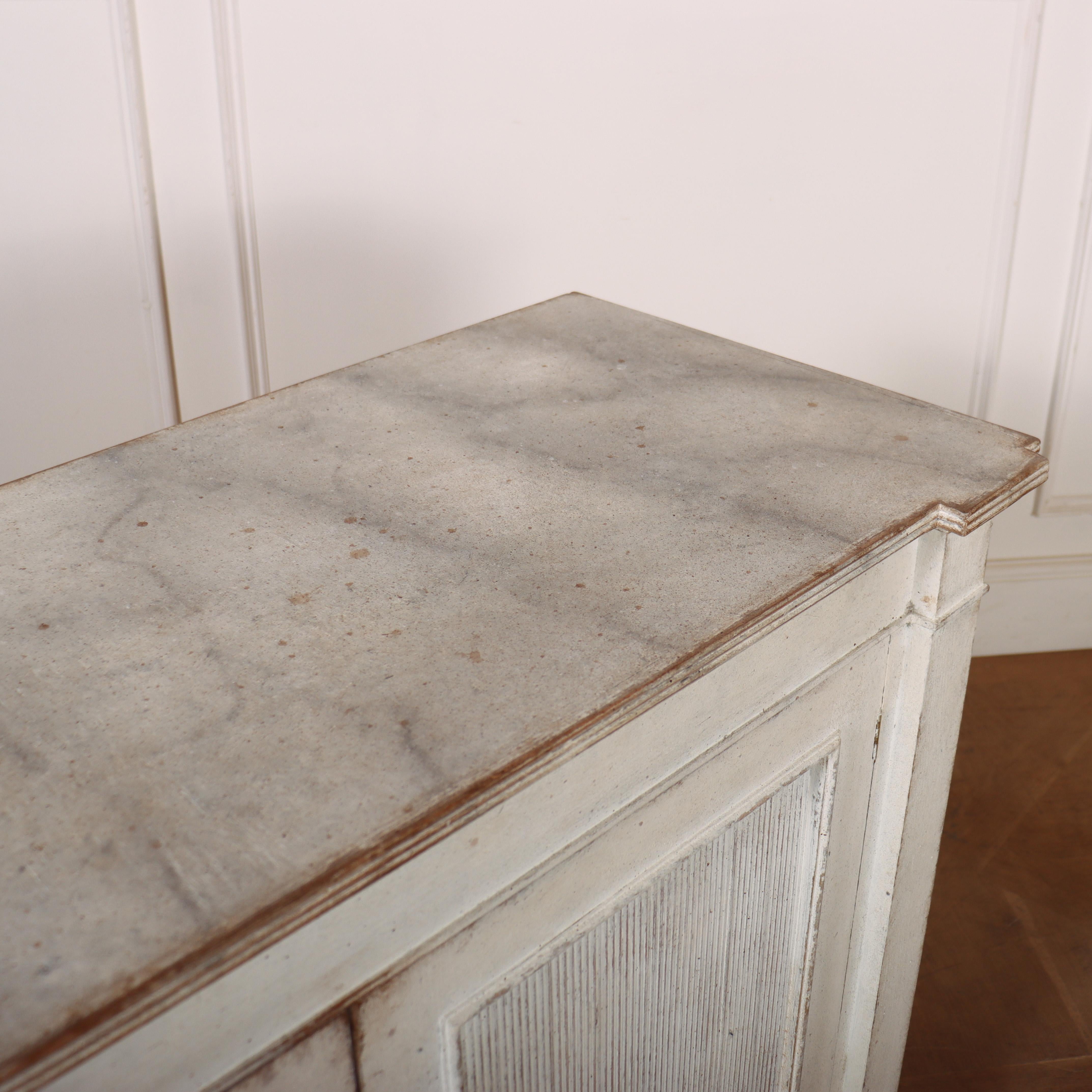 Buffet dipinto in stile svedese in vendita 3
