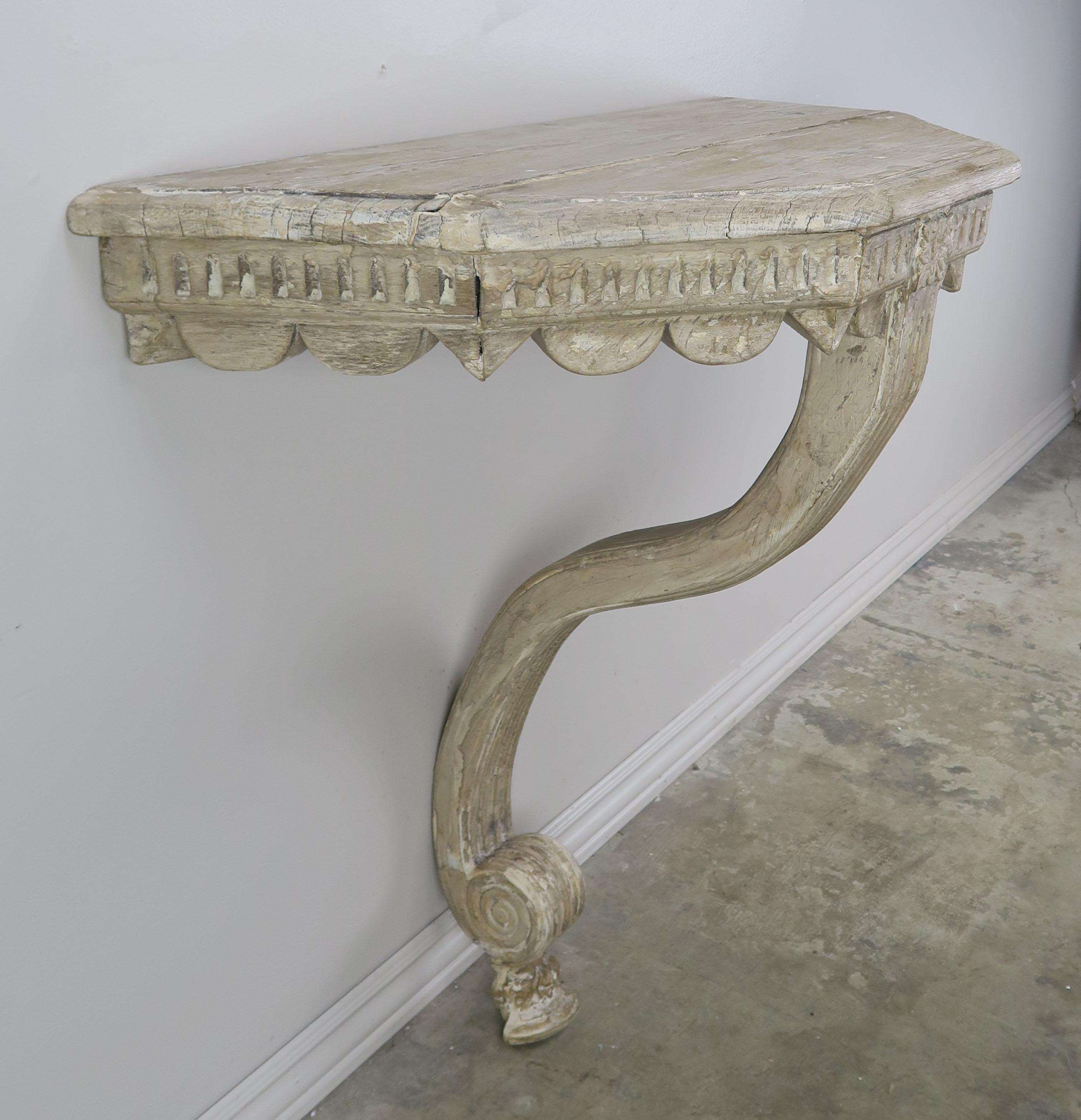 Swedish Painted Carved Wood Console Table, circa 1930s 2