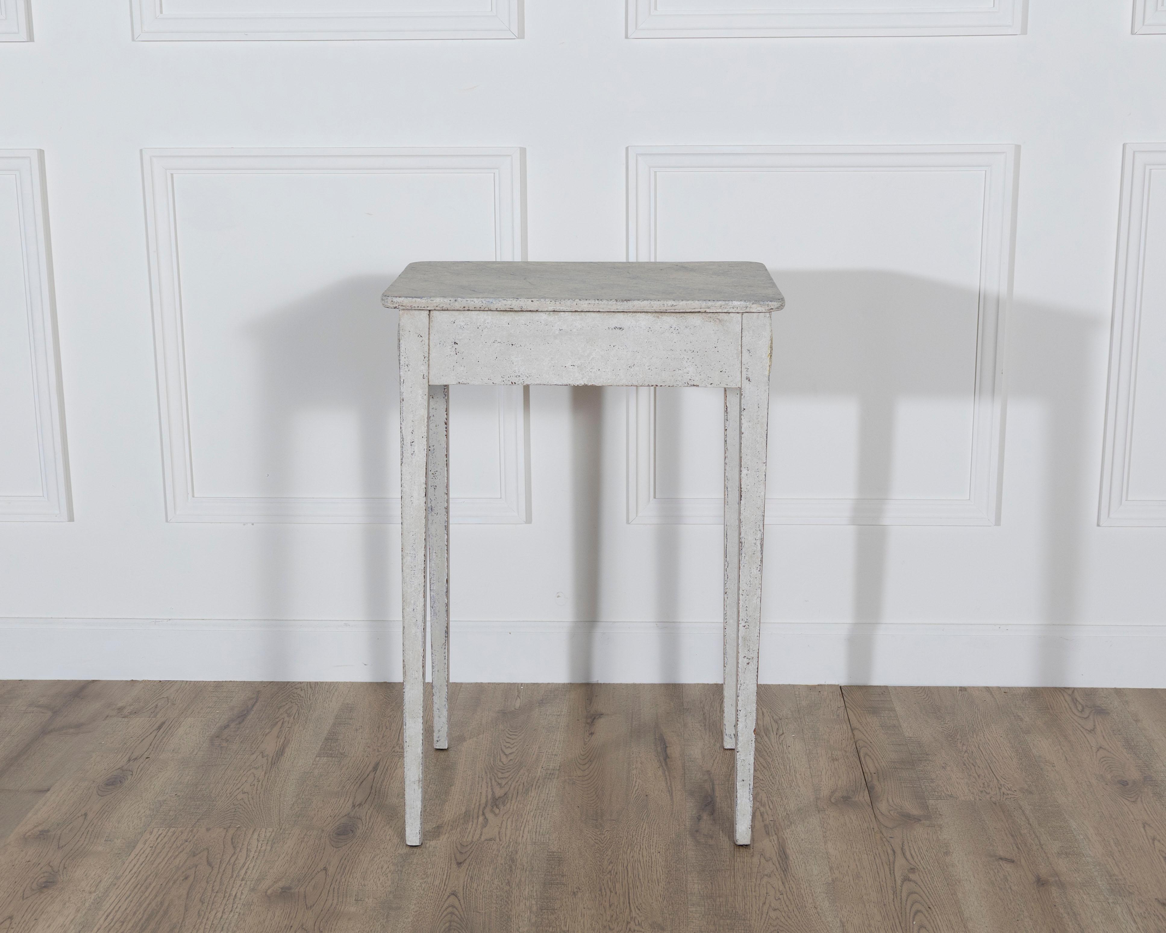 Schwedischer bemalter Konsolentisch mit Schublade, um 1880 (Holz) im Angebot