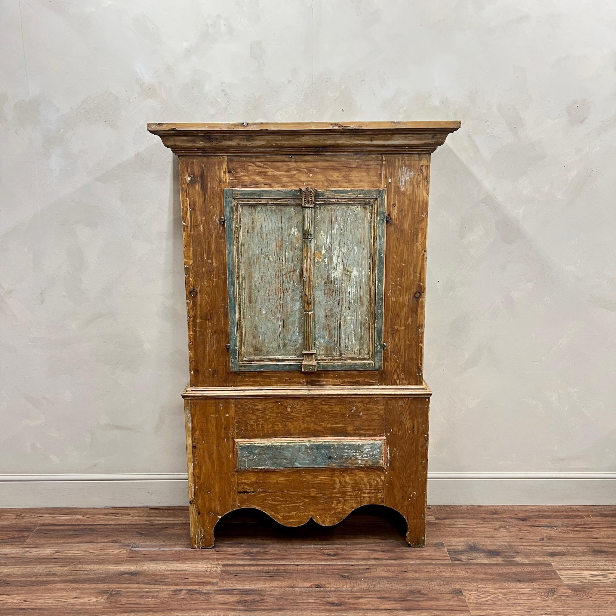 Armoire suédoise peinte vers 1860 Peinture originale Bon état - En vente à Southampton, GB
