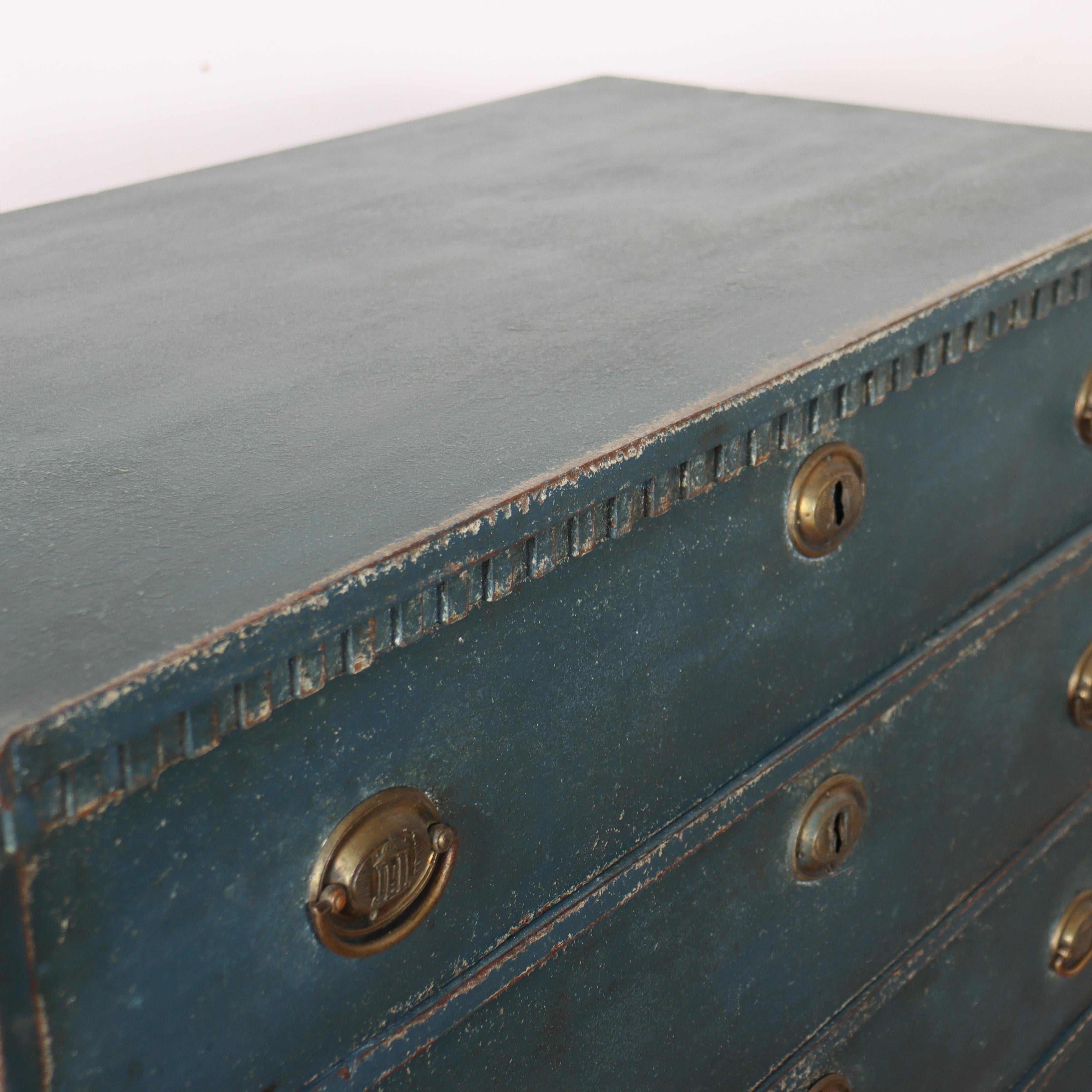 Swedish Painted Oak Commode For Sale 4