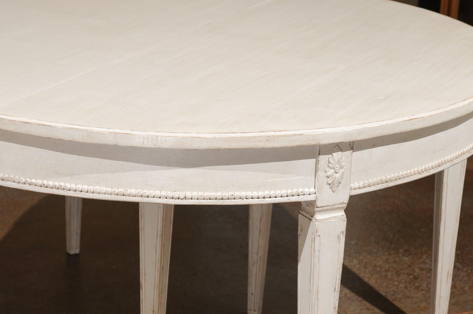 Swedish Painted Oval Dining Room Table with Four Leaves, Rosettes and Beading 2