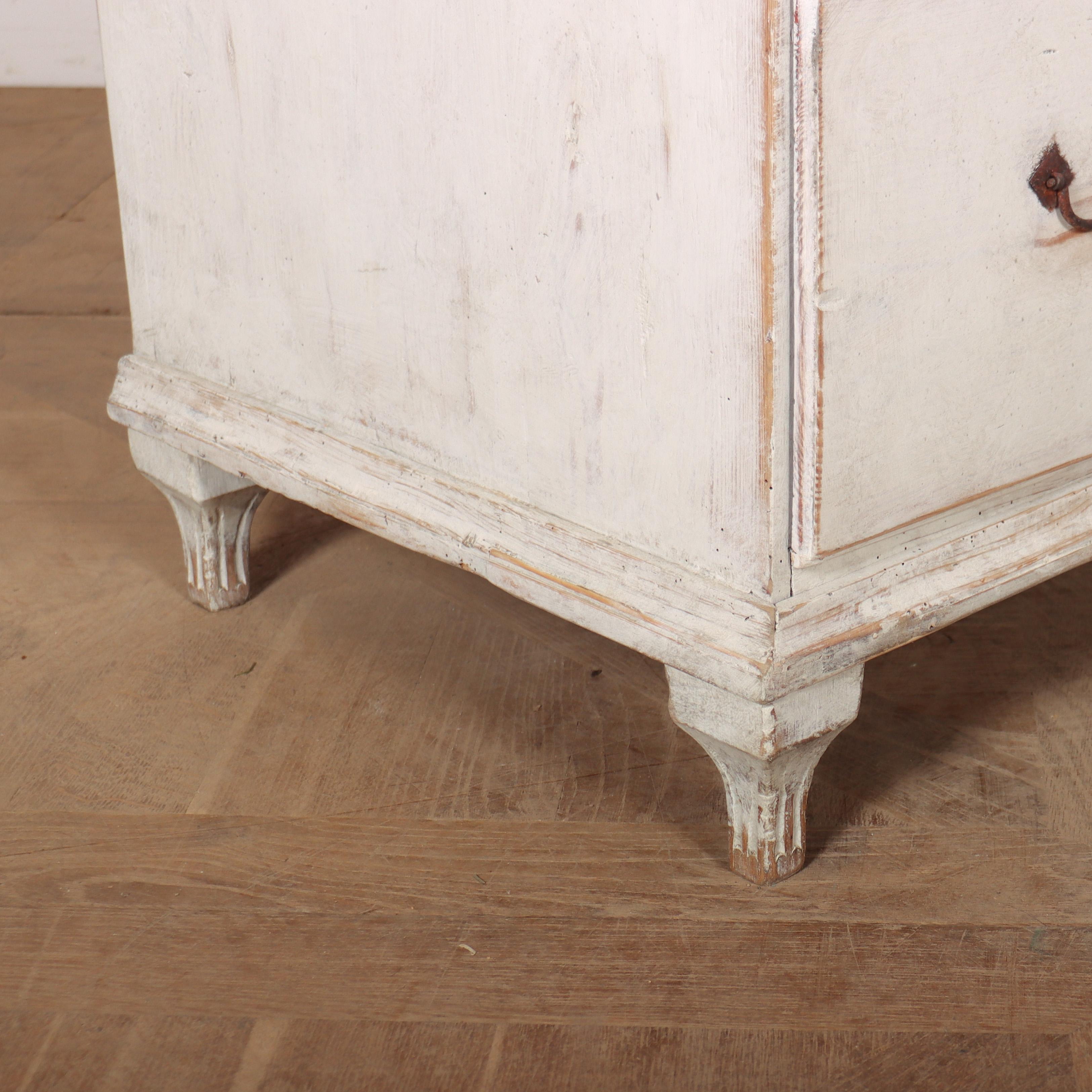Swedish Painted Pine Commode For Sale 5