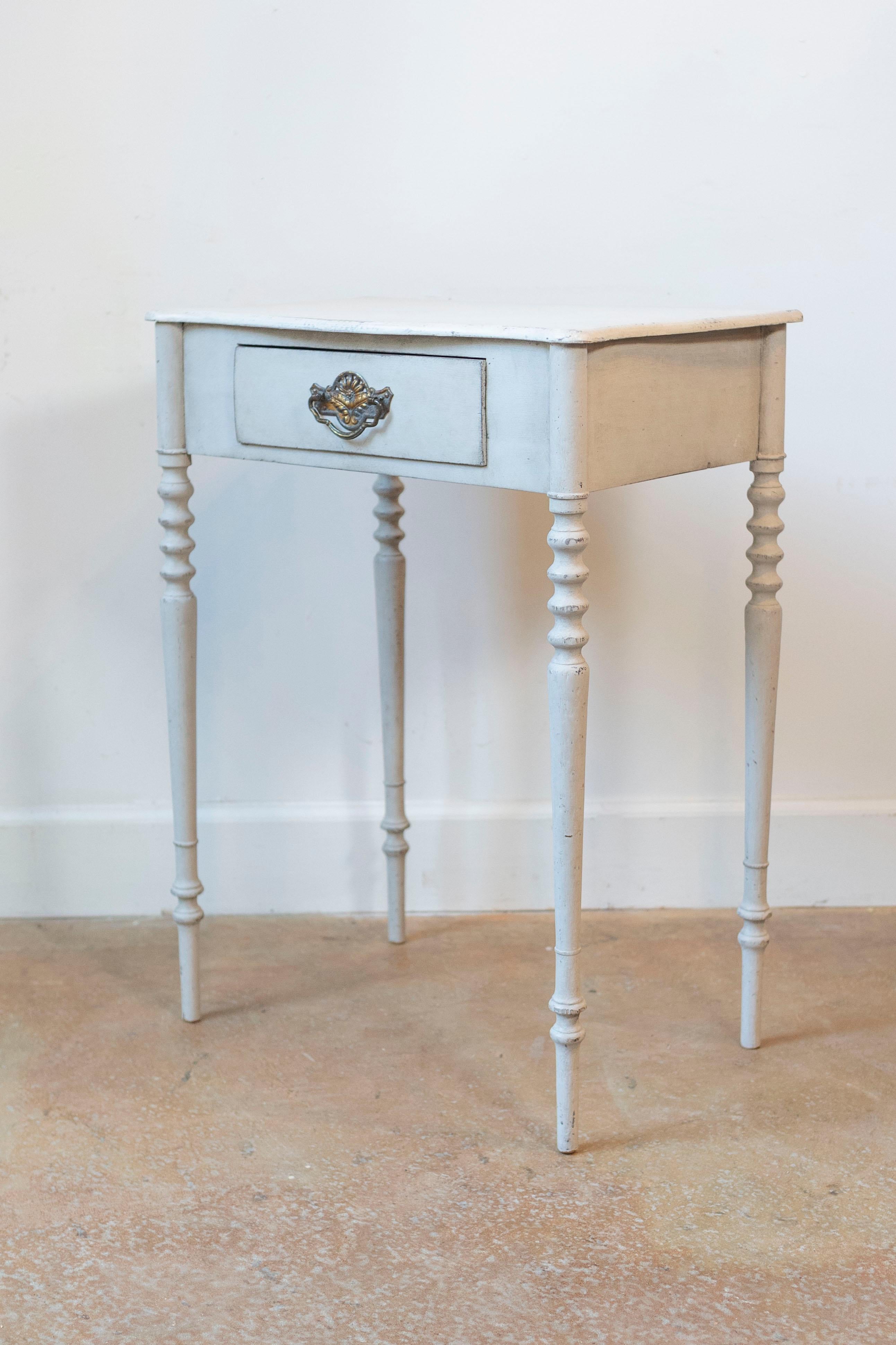 19th Century Swedish Painted Side Table with Single Drawer, Turned Legs and Serpentine Front For Sale