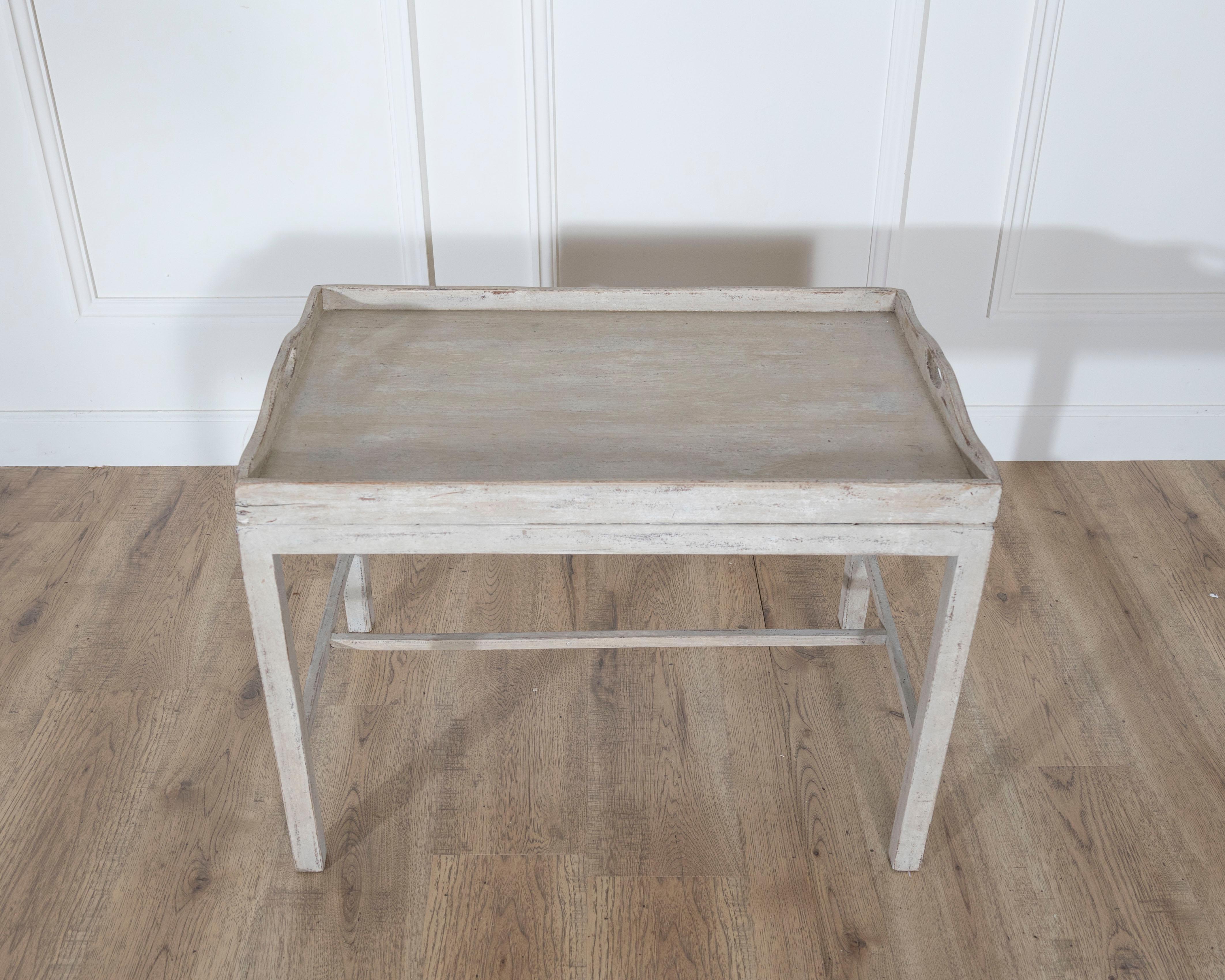 Swedish Painted Tray Table / Coffee Table, Circa 1920 For Sale 2