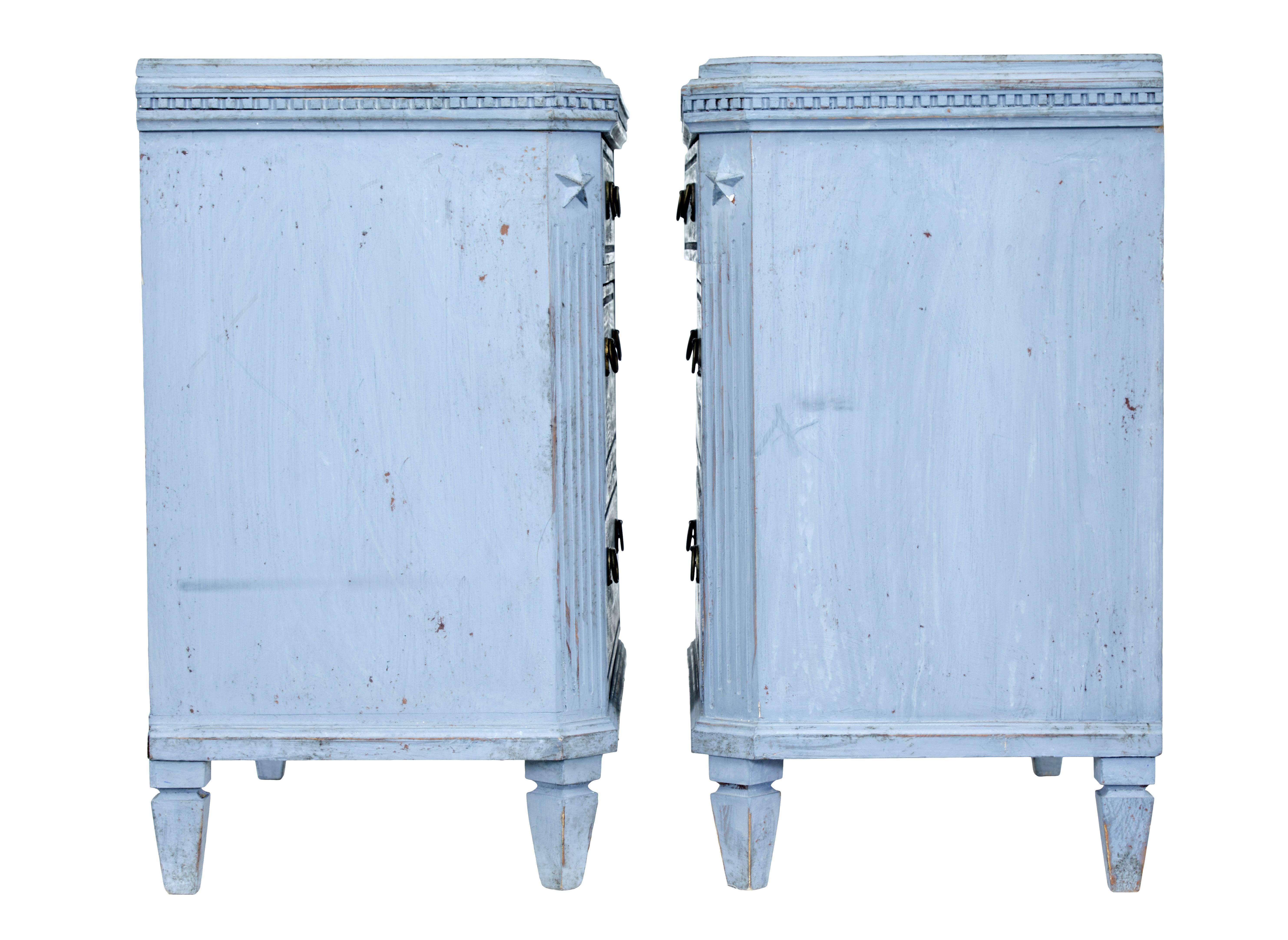 Swedish Pair of 19th Century Painted Blue Commodes In Good Condition In Debenham, Suffolk
