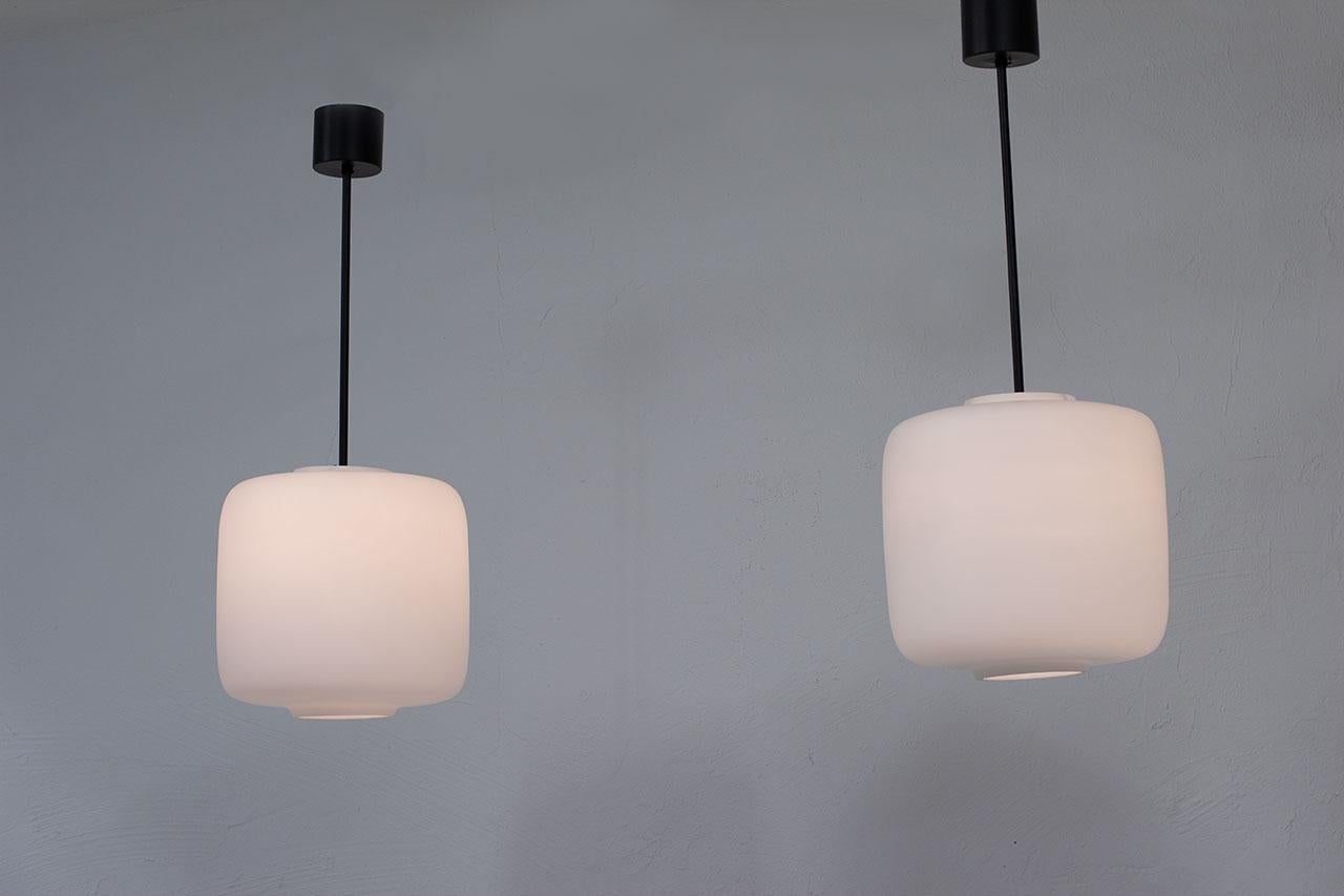 Swedish Pair of Black Metal & White Matte Opaline Glass Pendant Lamps, 1950s For Sale 2