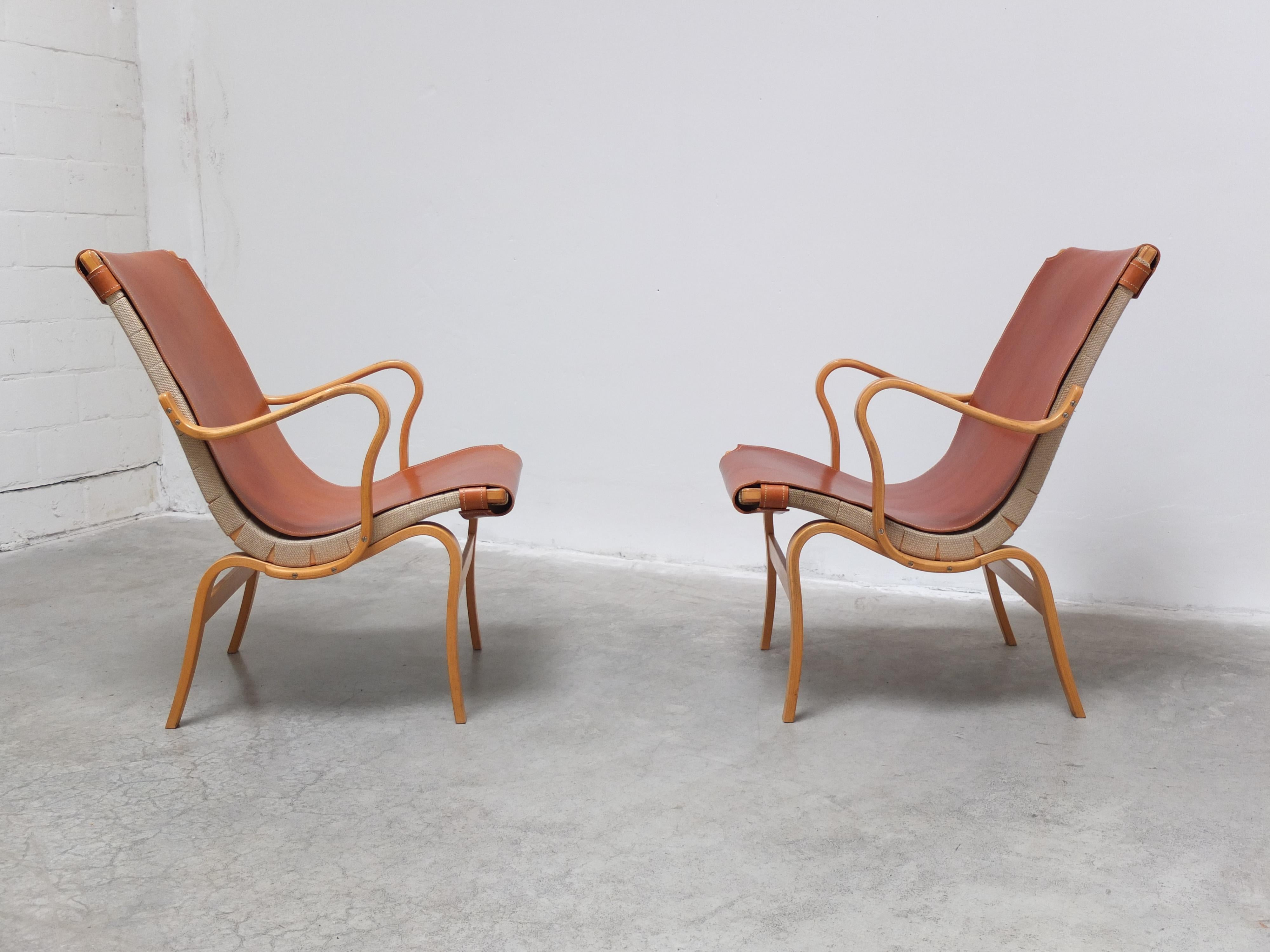 Swedish Pair of 'Eva' Lounge Chairs by Bruno Mathsson for DUX, 1941 In Good Condition In Antwerpen, VAN