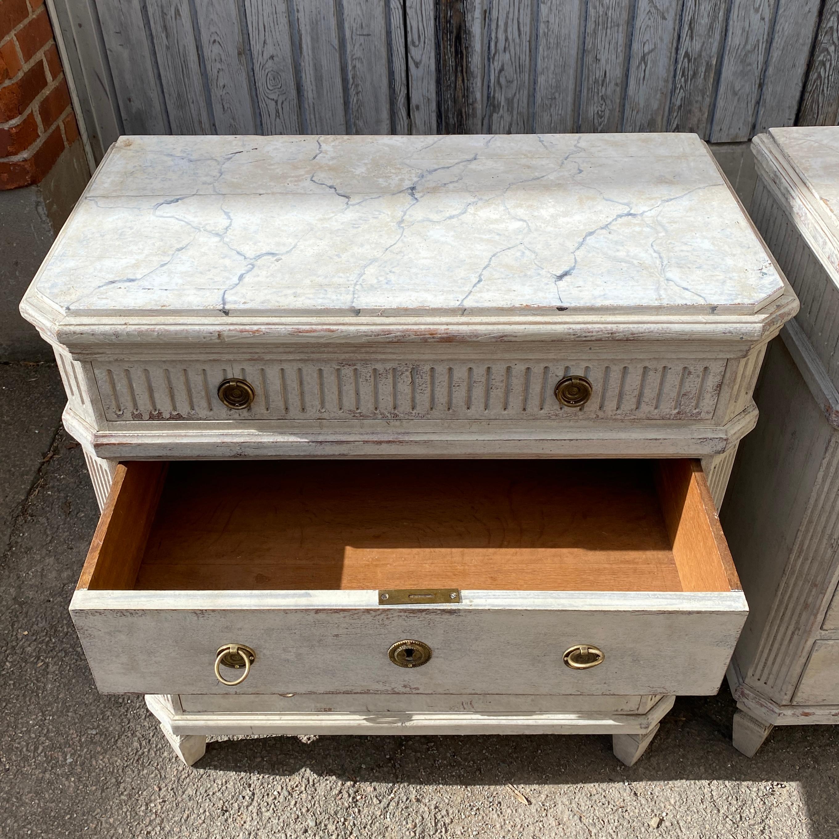 Swedish Pair of Gustavian Three Drawer Dressers with Faux Marble Tops For Sale 8