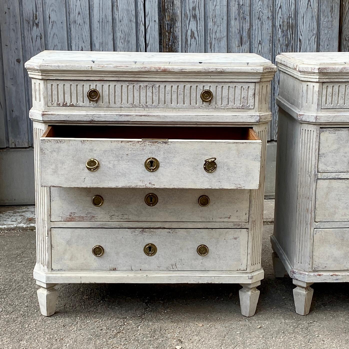 19th Century Swedish Pair of Gustavian Three Drawer Dressers with Faux Marble Tops For Sale