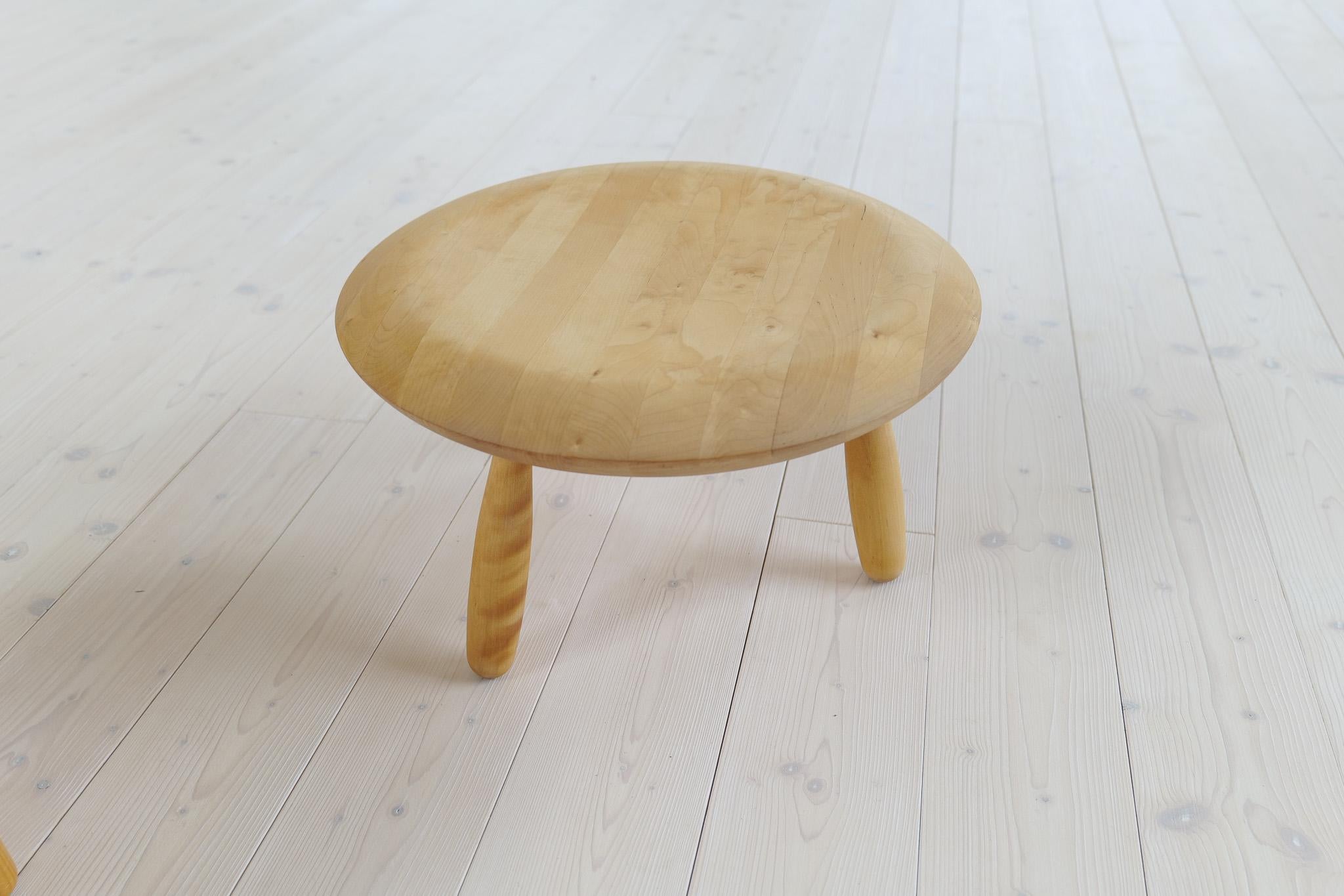 Schwedisches Paar organischer Pilzhocker aus Birke Ikea 2009 (Minimalistisch) im Angebot