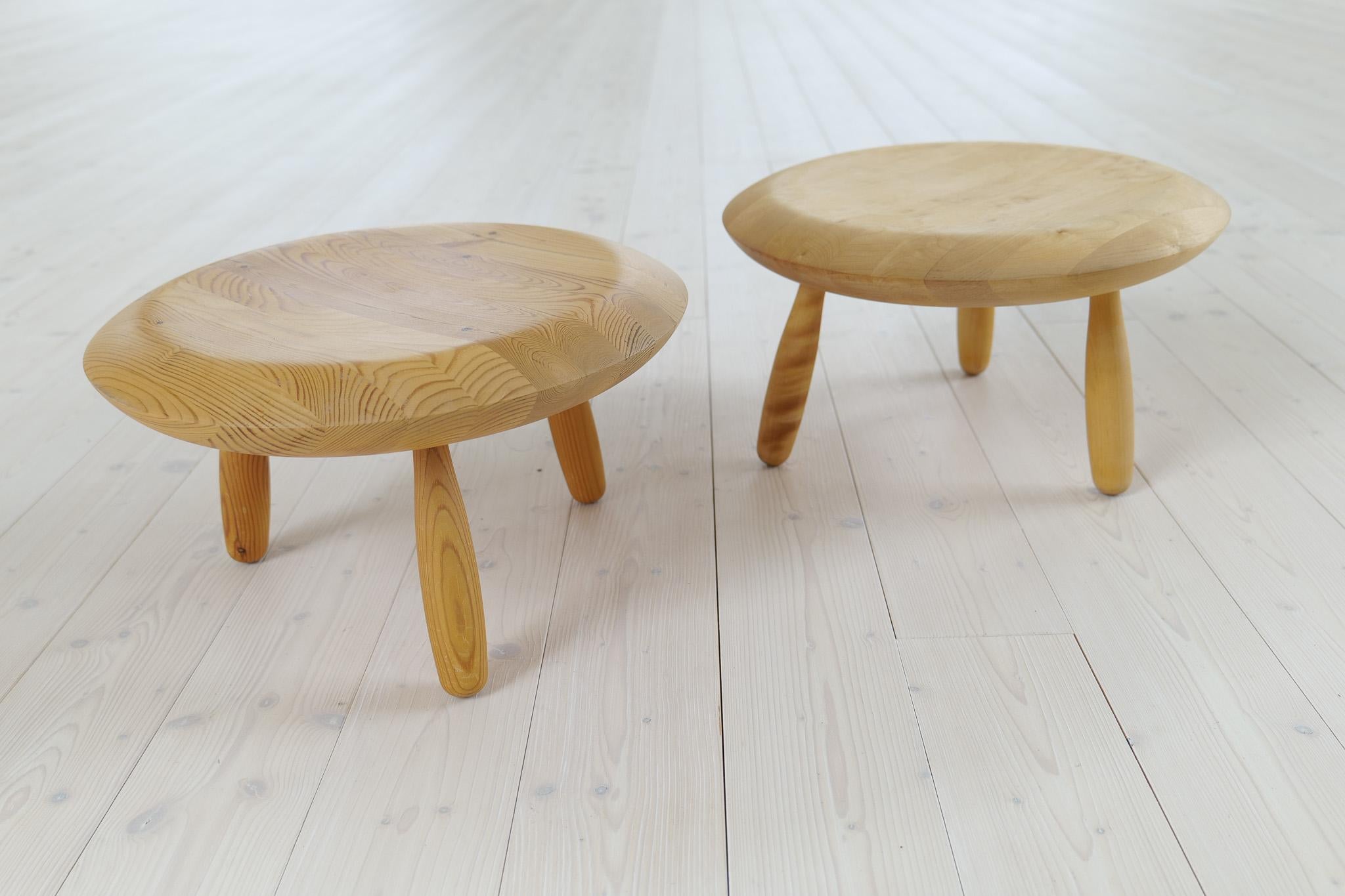 Schwedisches Paar organischer Pilzhocker aus Birke Ikea 2009 im Zustand „Gut“ im Angebot in Hillringsberg, SE