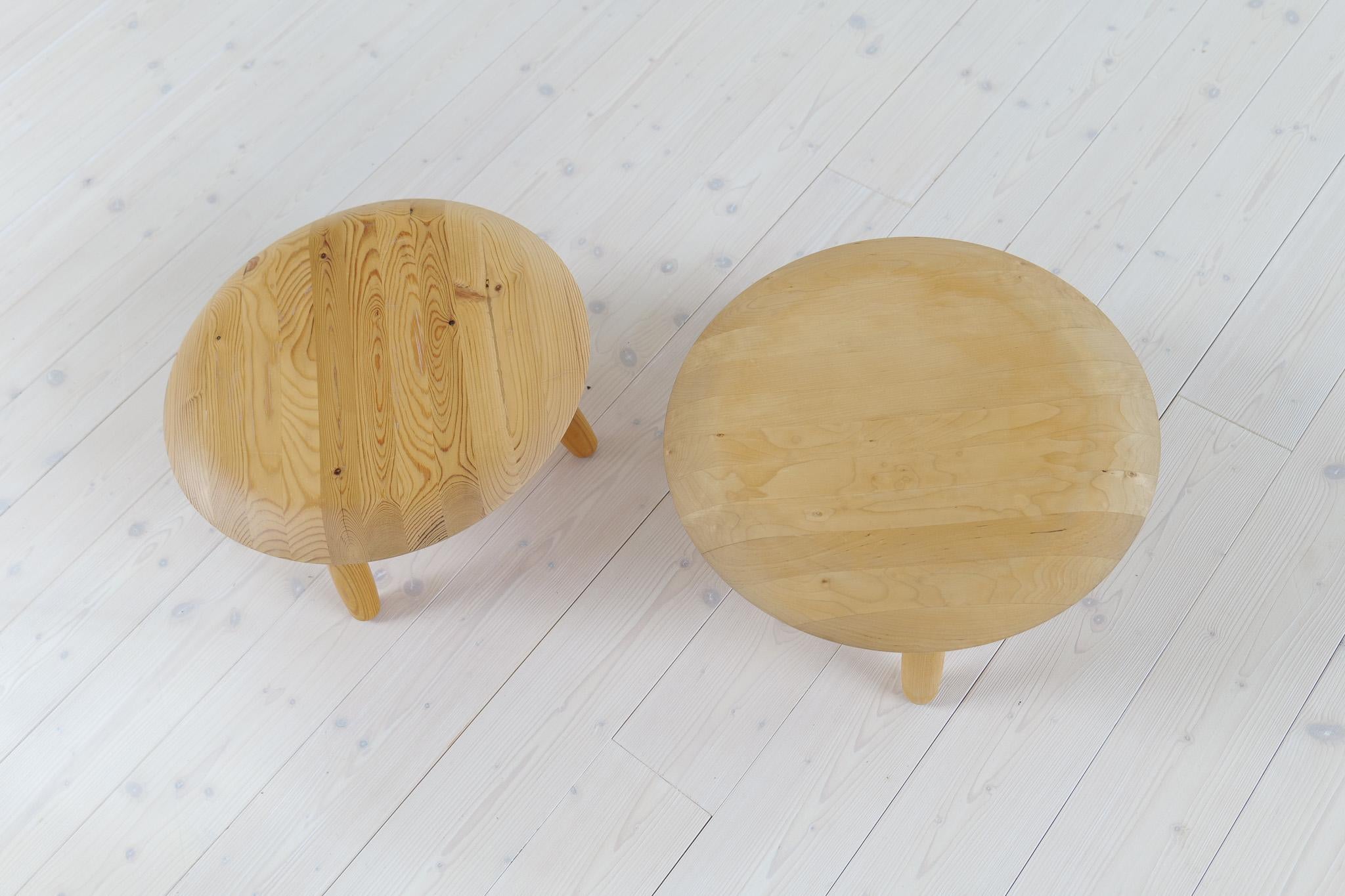 Schwedisches Paar organischer Pilzhocker aus Birke Ikea 2009 (21. Jahrhundert und zeitgenössisch) im Angebot