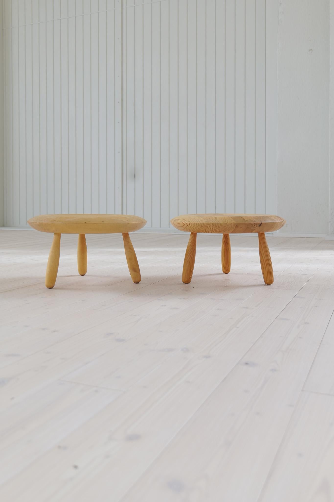 Schwedisches Paar organischer Pilzhocker aus Birke Ikea 2009 im Angebot 2