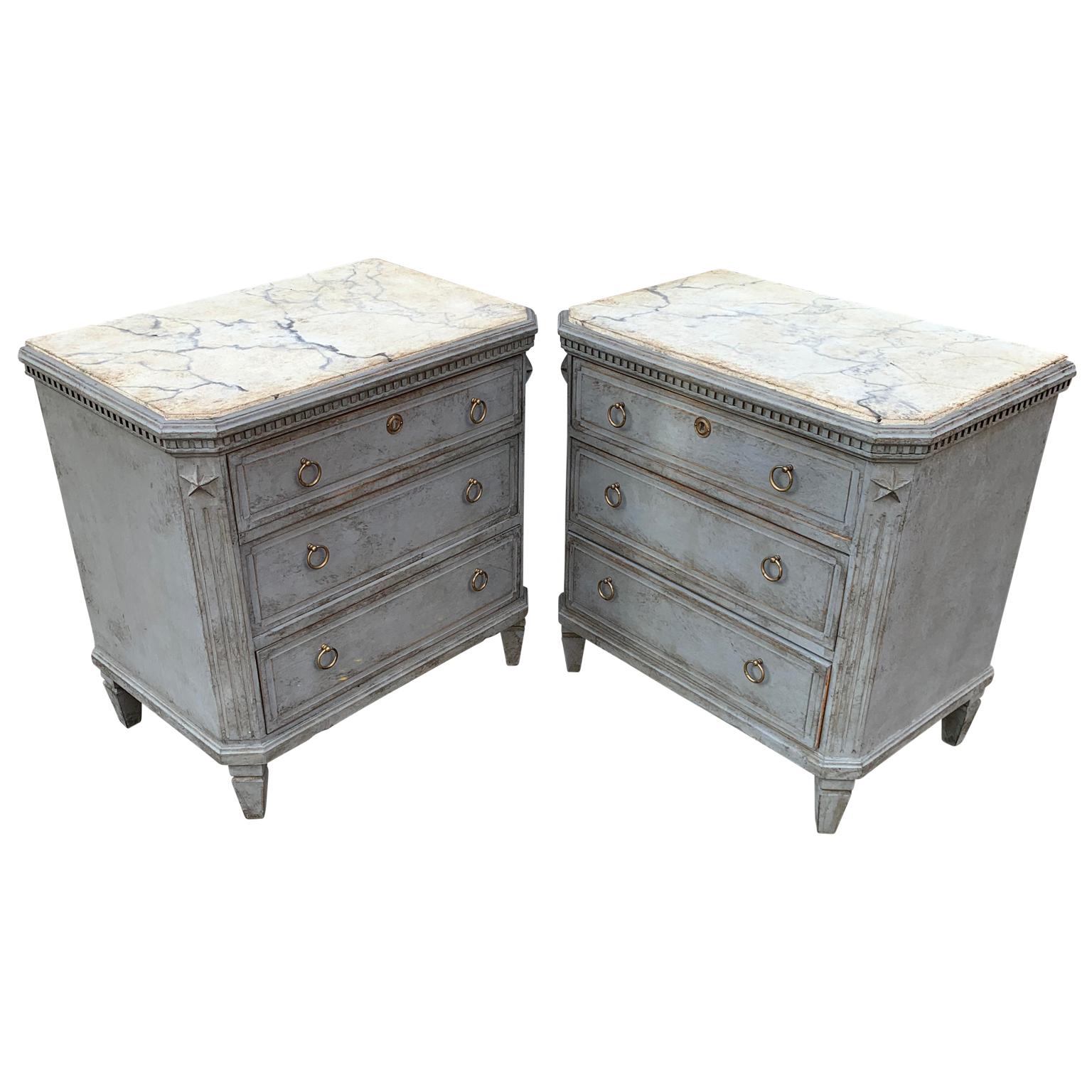 Swedish Pair of Painted Faux Marble Top Gustavian Style Dressers In Good Condition In Haddonfield, NJ