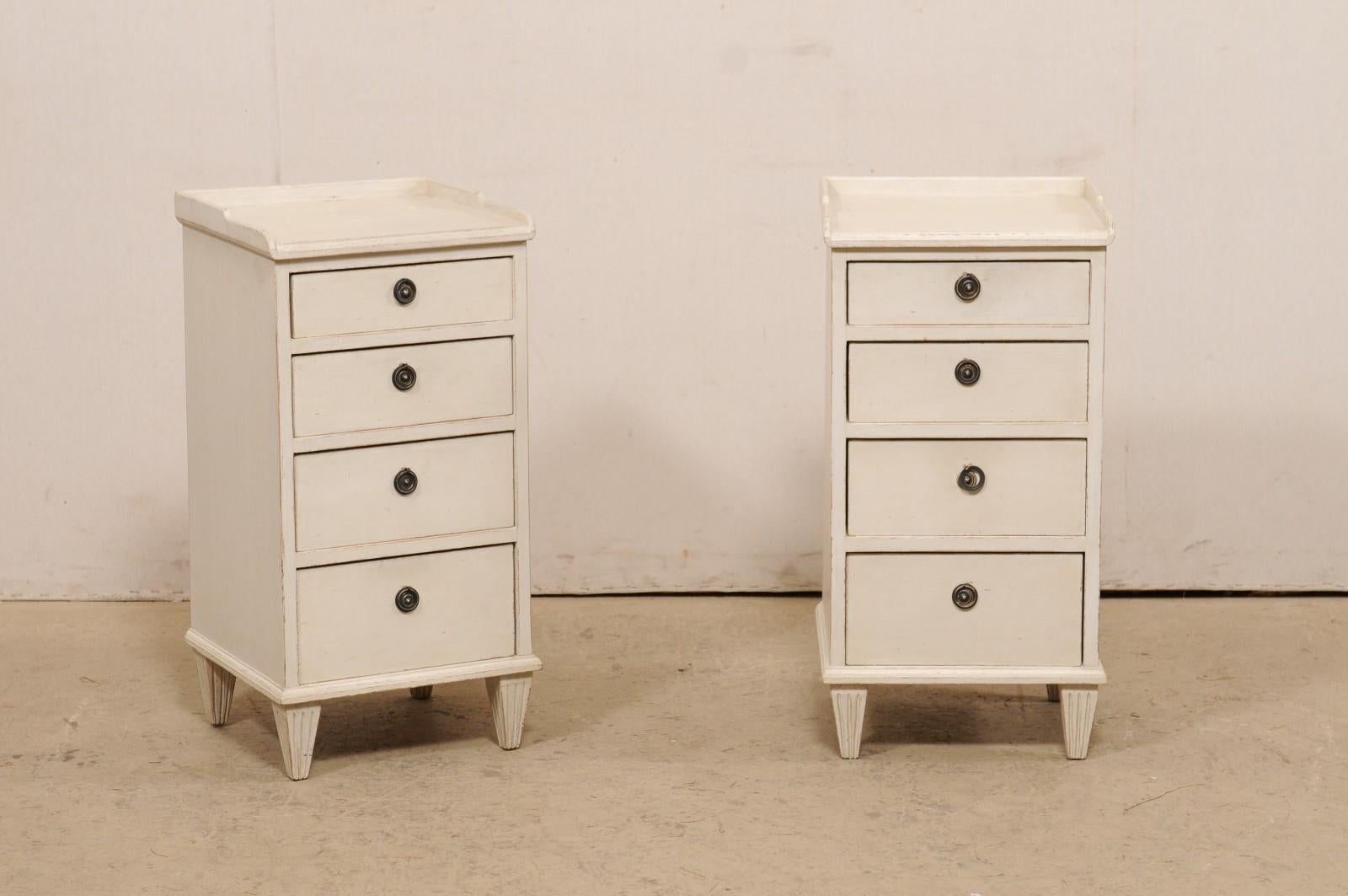 Swedish Pair of Painted Wood Gustavian Style Four-Drawer Side Chests In Good Condition For Sale In Atlanta, GA
