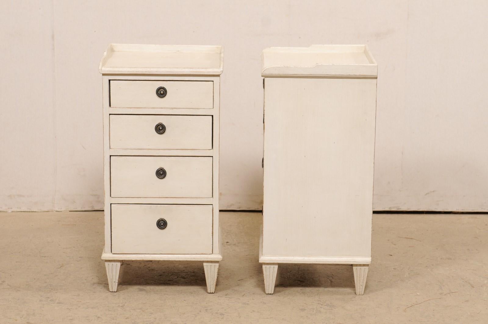 Swedish Pair of Painted Wood Gustavian Style Four-Drawer Side Chests For Sale 5