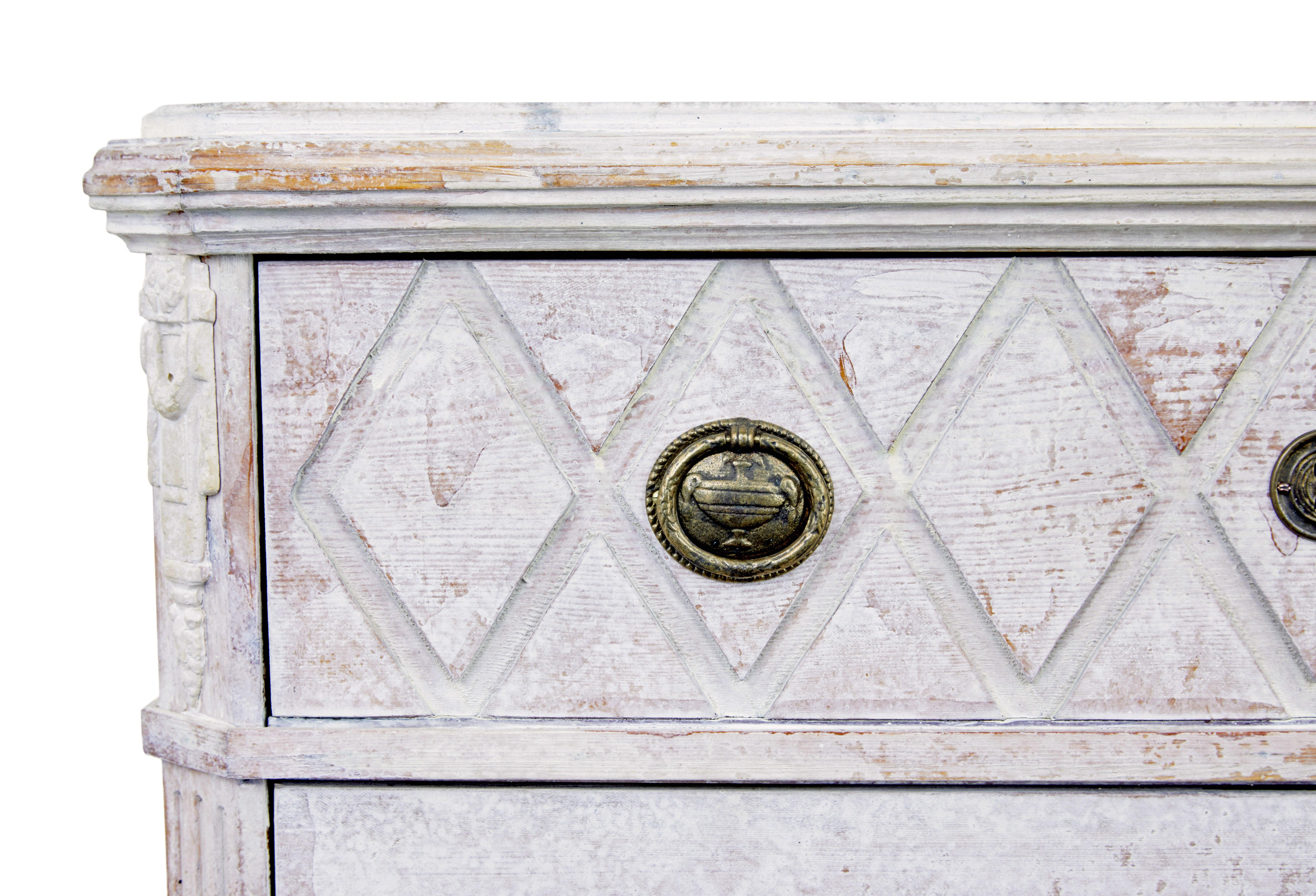 19th Century Swedish pair of white 19th century painted chest of drawers For Sale