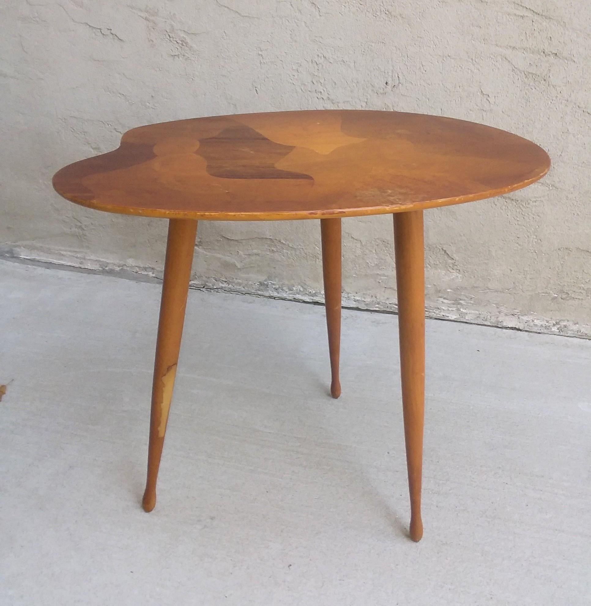 Table suédoise en forme de palette avec bois spécimen en vente 2
