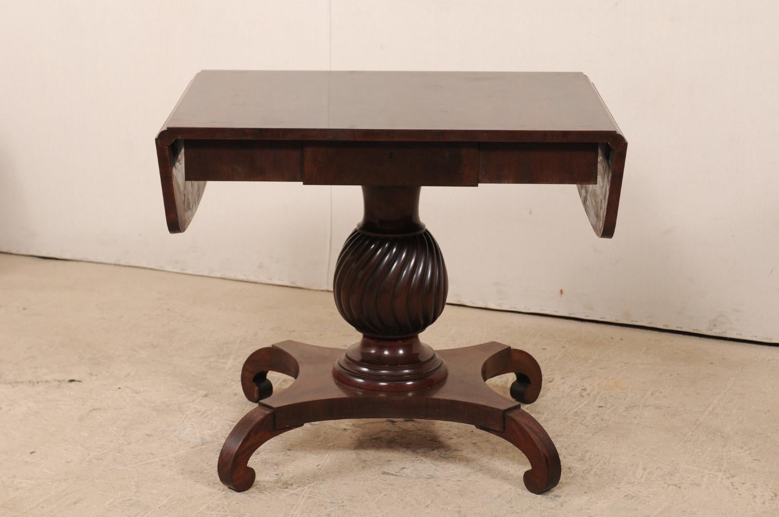 Swedish Pedestal Table w/Side Leaves For Sale 6