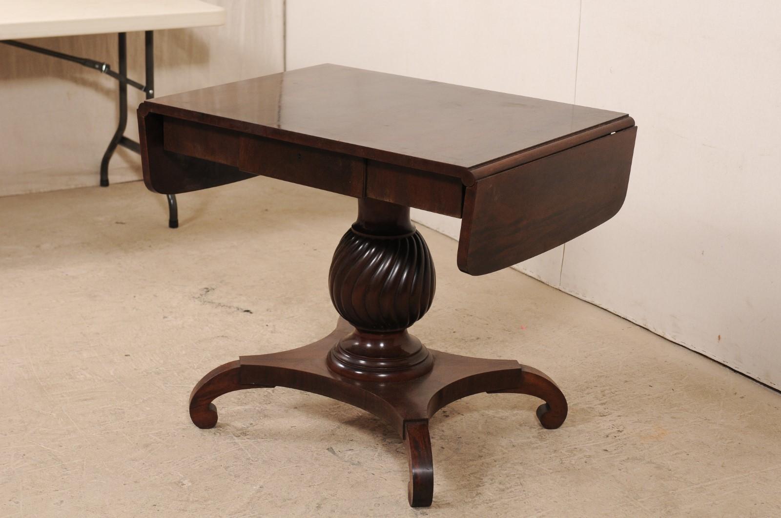 Swedish Pedestal Table w/Side Leaves For Sale 7