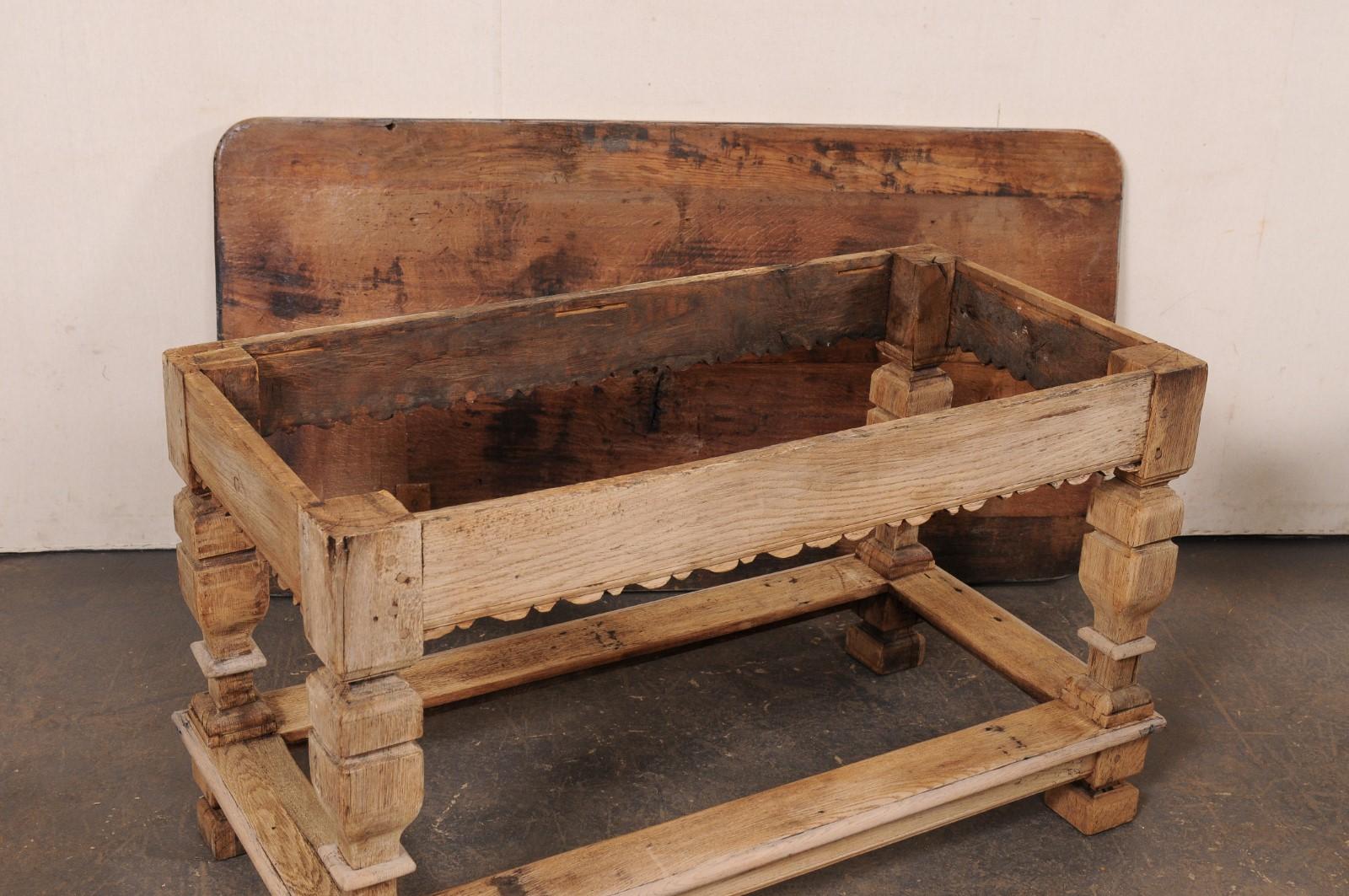Mesa de madera tallada barroca de época sueca (¡o fabulosa isla de cocina!) en venta 6