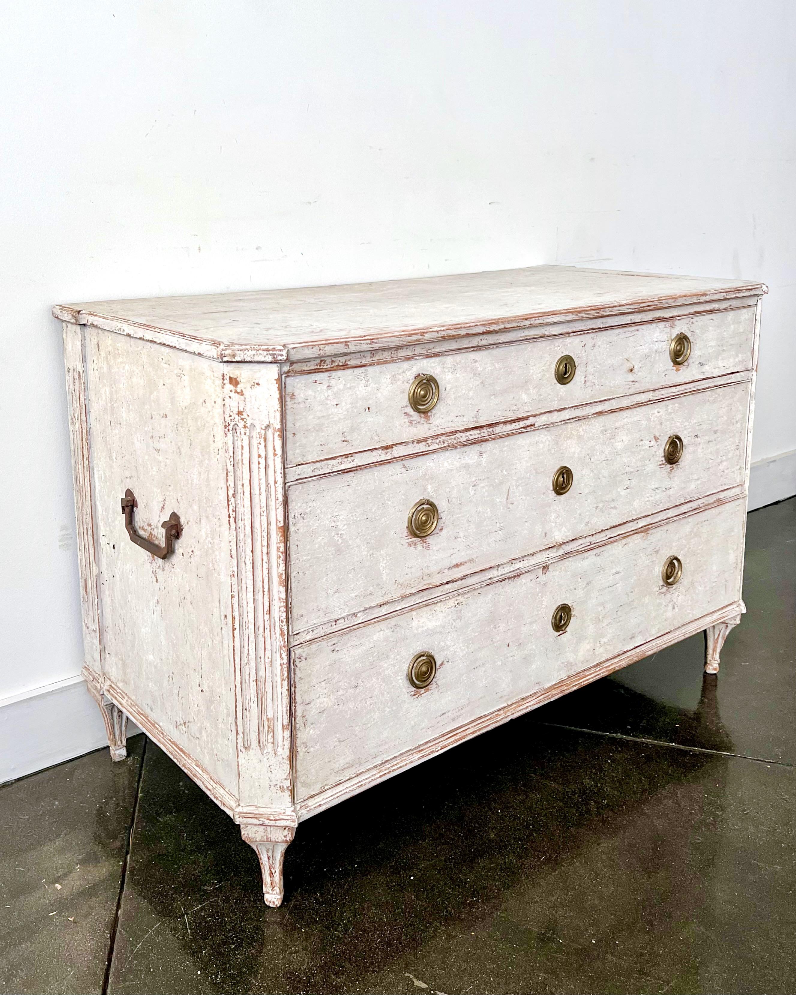 Late 18th Century  Swedish Period Gustavian Chest of Drawers 1780-1800 For Sale