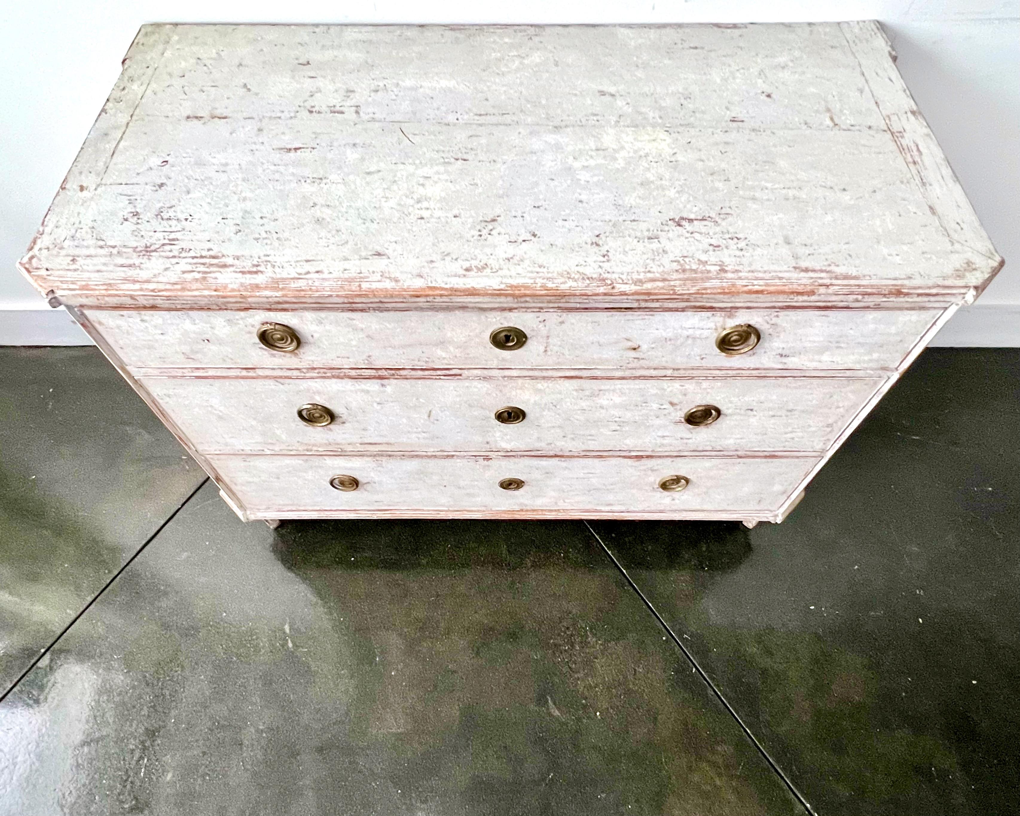  Swedish Period Gustavian Chest of Drawers 1780-1800 For Sale 2