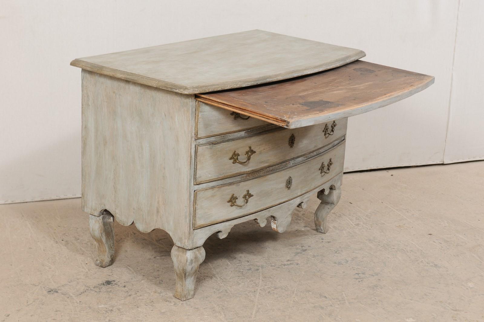 Swedish Period Rococo Bow-Front Painted Wood Chest, Mid-18th Century 3