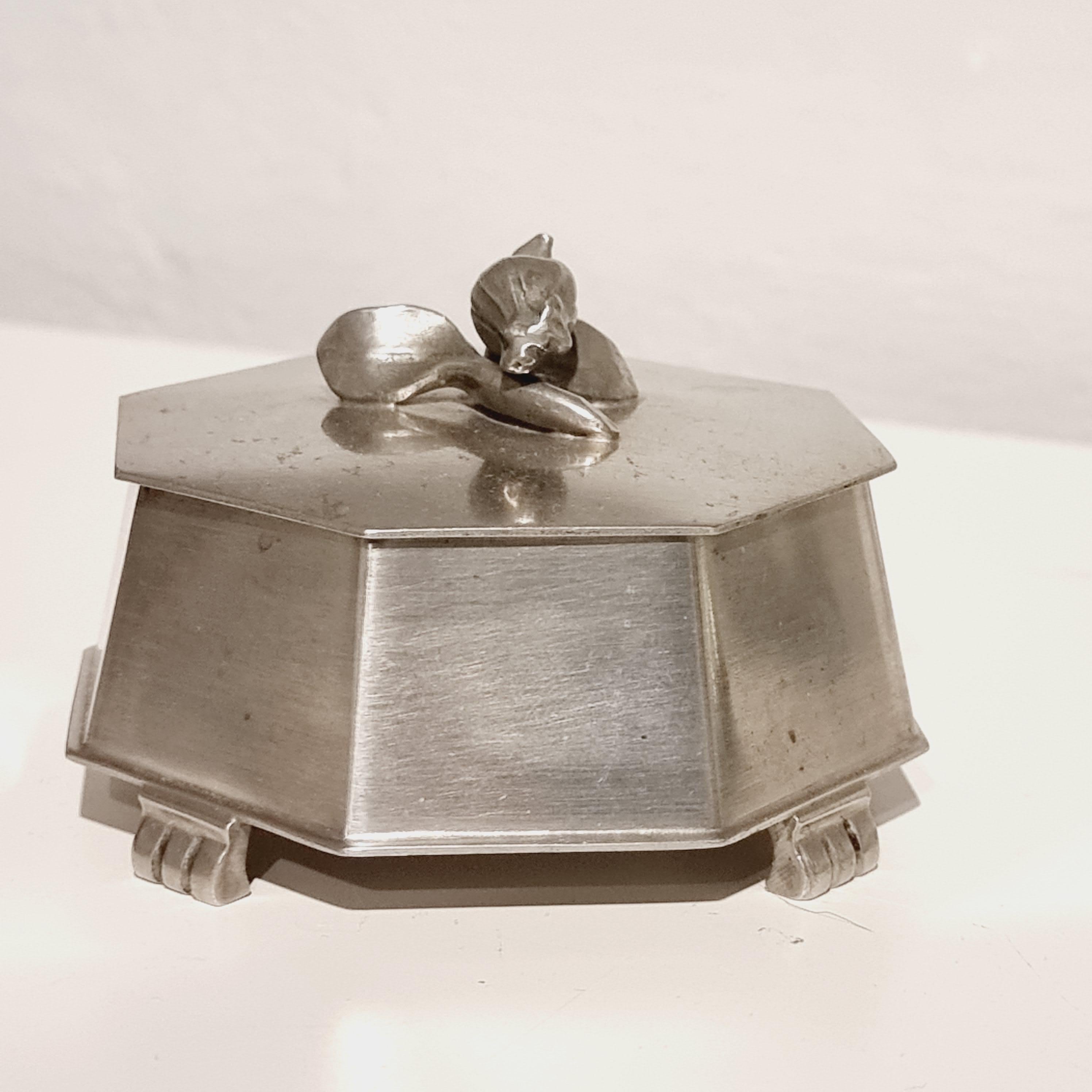 Pewter Swedish pewter box, by court jeweler CG Hallberg, 1936/K8