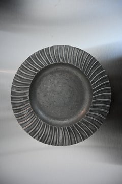 Schwedischer Zinn-Teller von Estrid Ericson für Svenskt Tenn, 1948