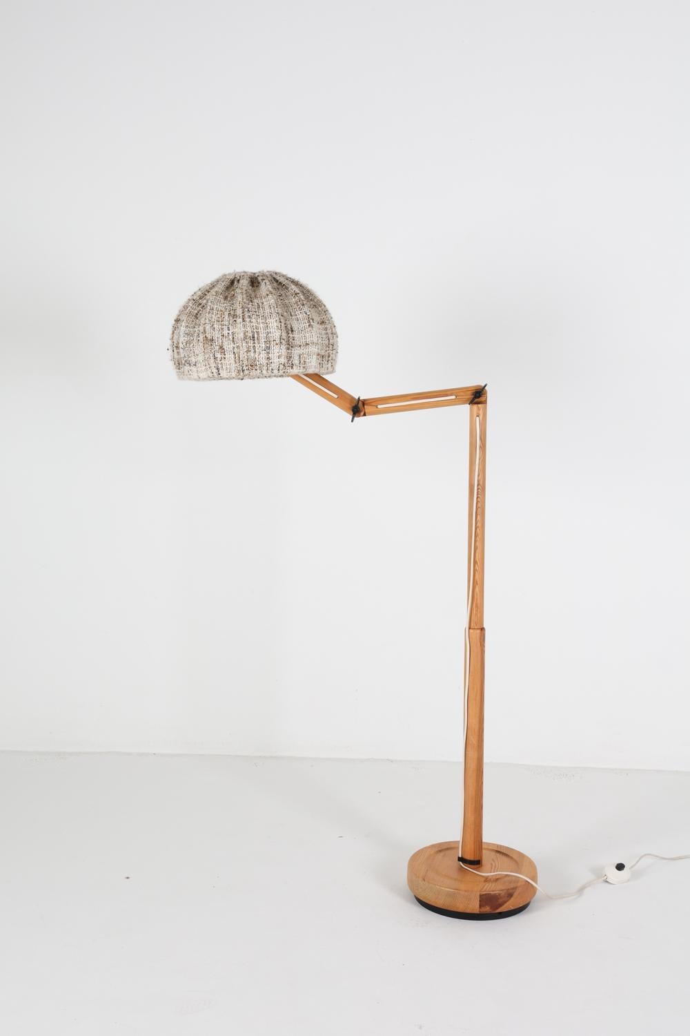 Swedish Pine Articulated Floor Lamp, Circa 1970's For Sale 2