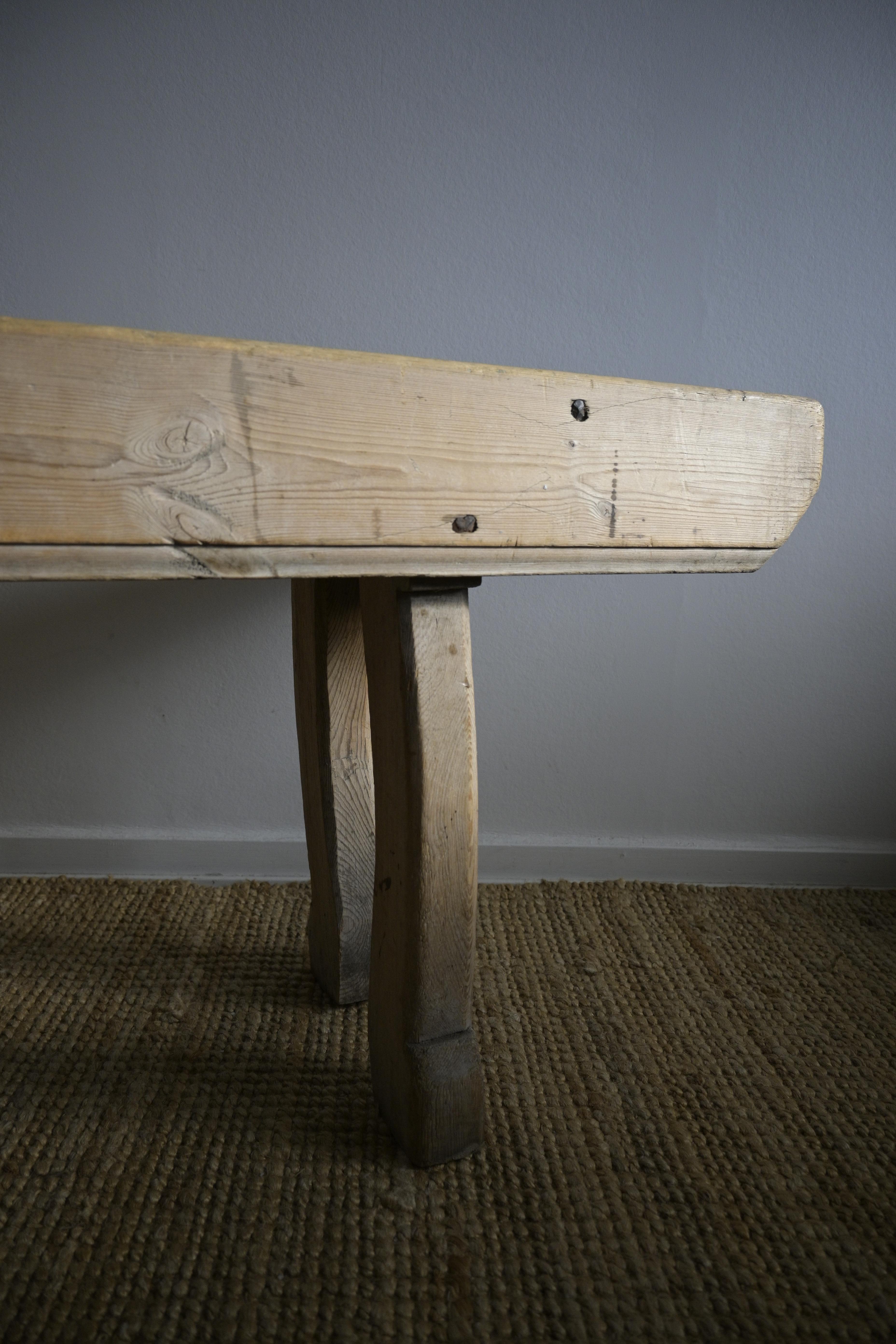 Swedish Pine Bench circa 1840 In Good Condition In Farsta, SE