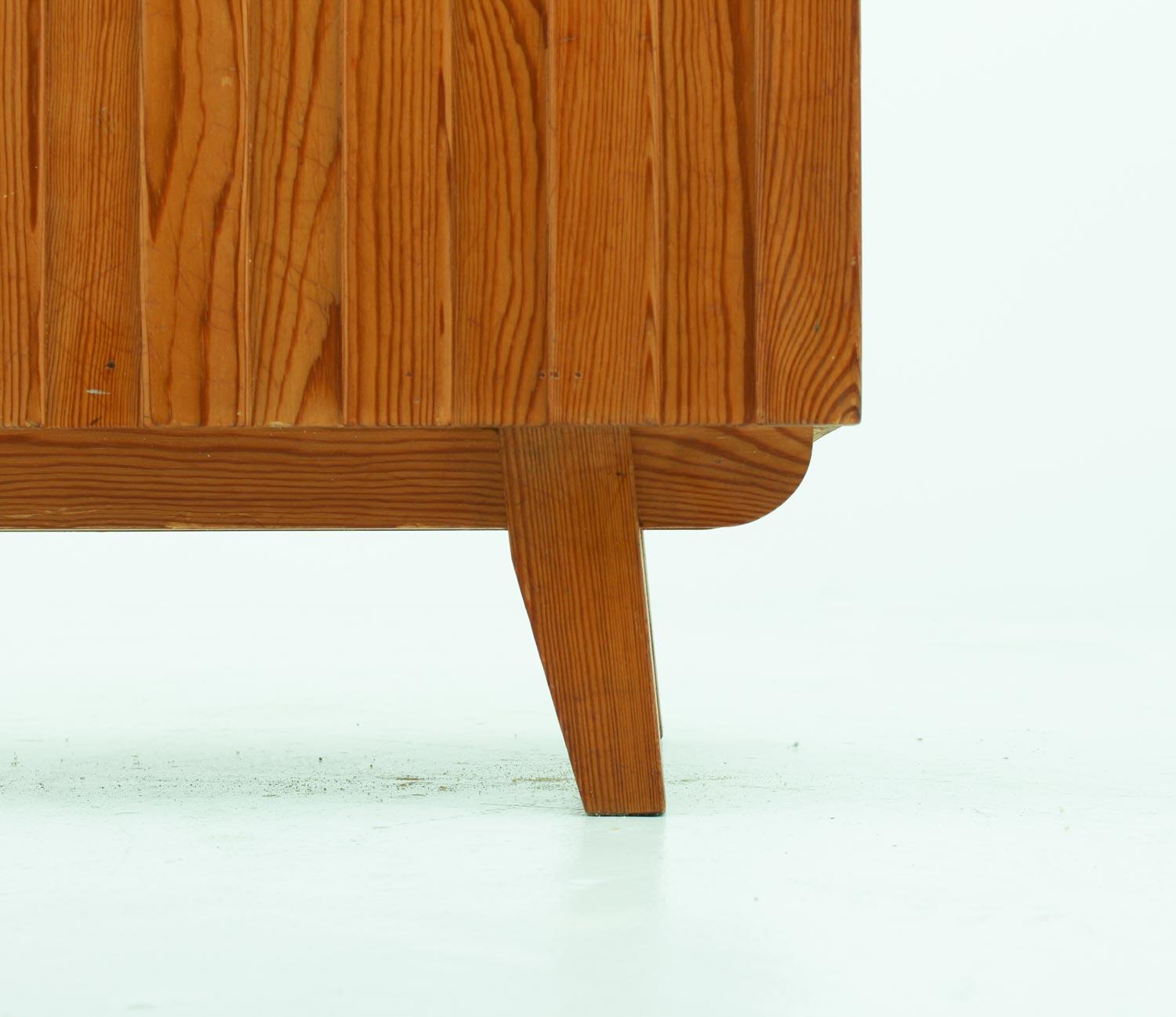 Swedish Pine Cabinet by Göran Malmvall for Svensk Fur 5