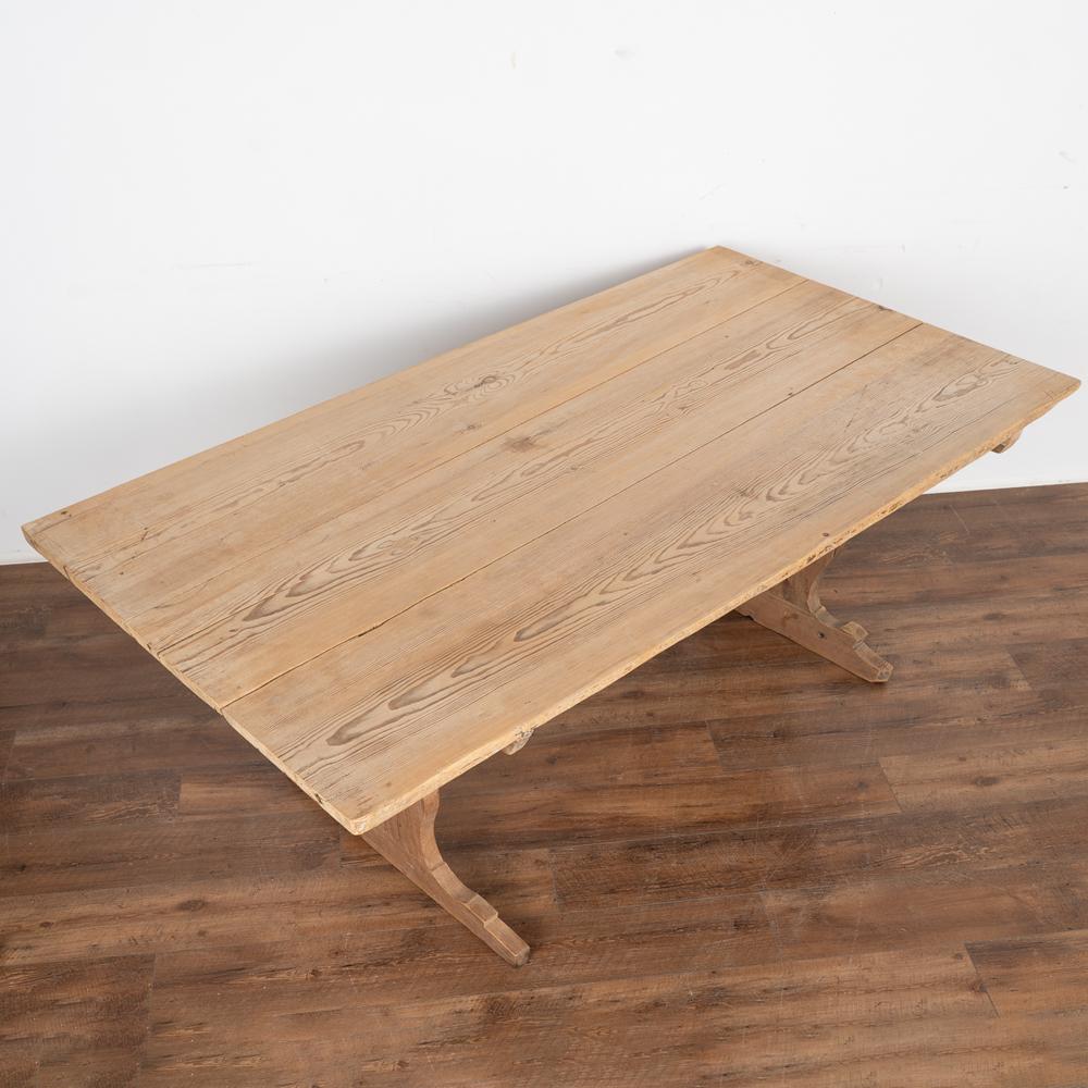 Swedish Pine Farm Table Dining Table, circa 1820-40 In Good Condition For Sale In Round Top, TX