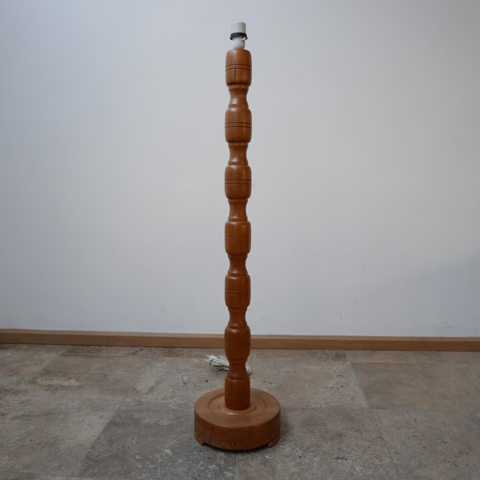 A segmented wooden pine floor lamp.

Sweden, c1970s. 

Simple stylish form. 

Good condition. Some scuffs and wear commensurate with age. 

Since re-wired and PAT tested. 

Location: London Gallery. 

Dimensions: 113 H x 25 Diameter in
