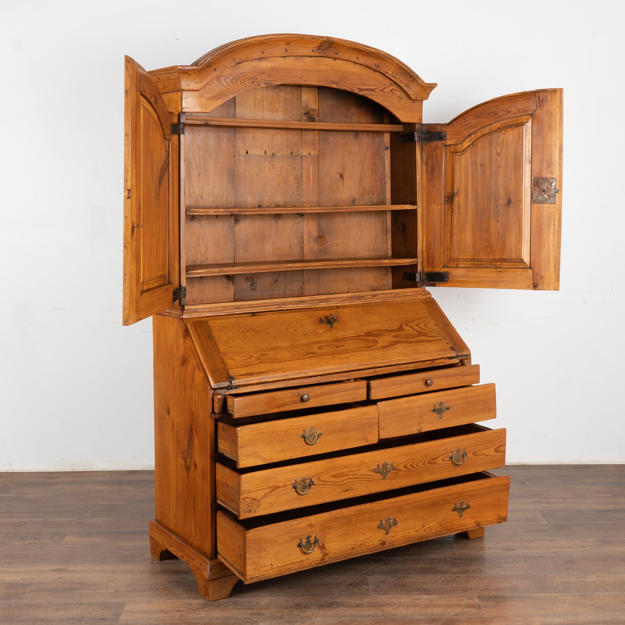 Secretario sueco de pino, circa 1820-40 De campo en venta