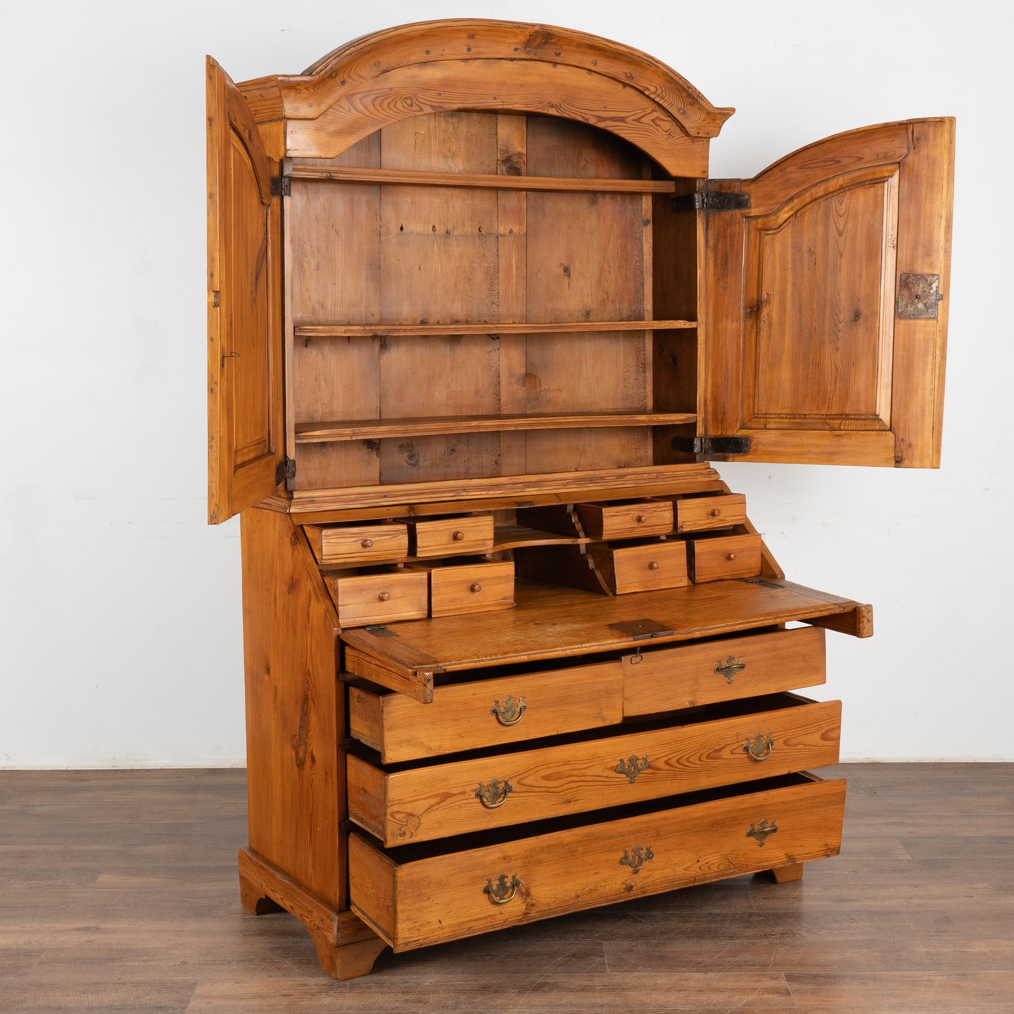 Secretario sueco de pino, circa 1820-40 Sueco en venta