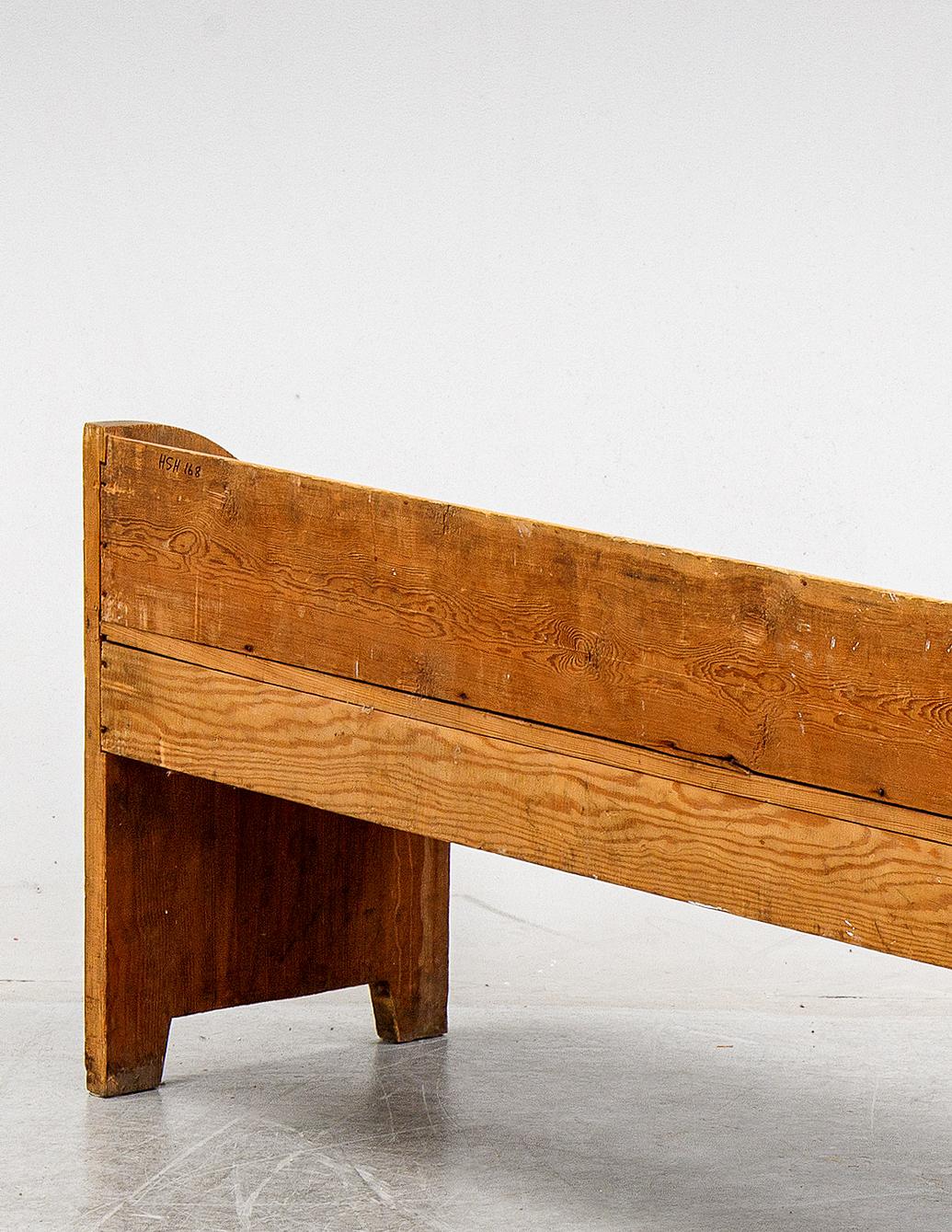 Mid-20th Century Swedish Pine Sofa in style of Axel Einar Hjorth Produced in Sweden 1930s