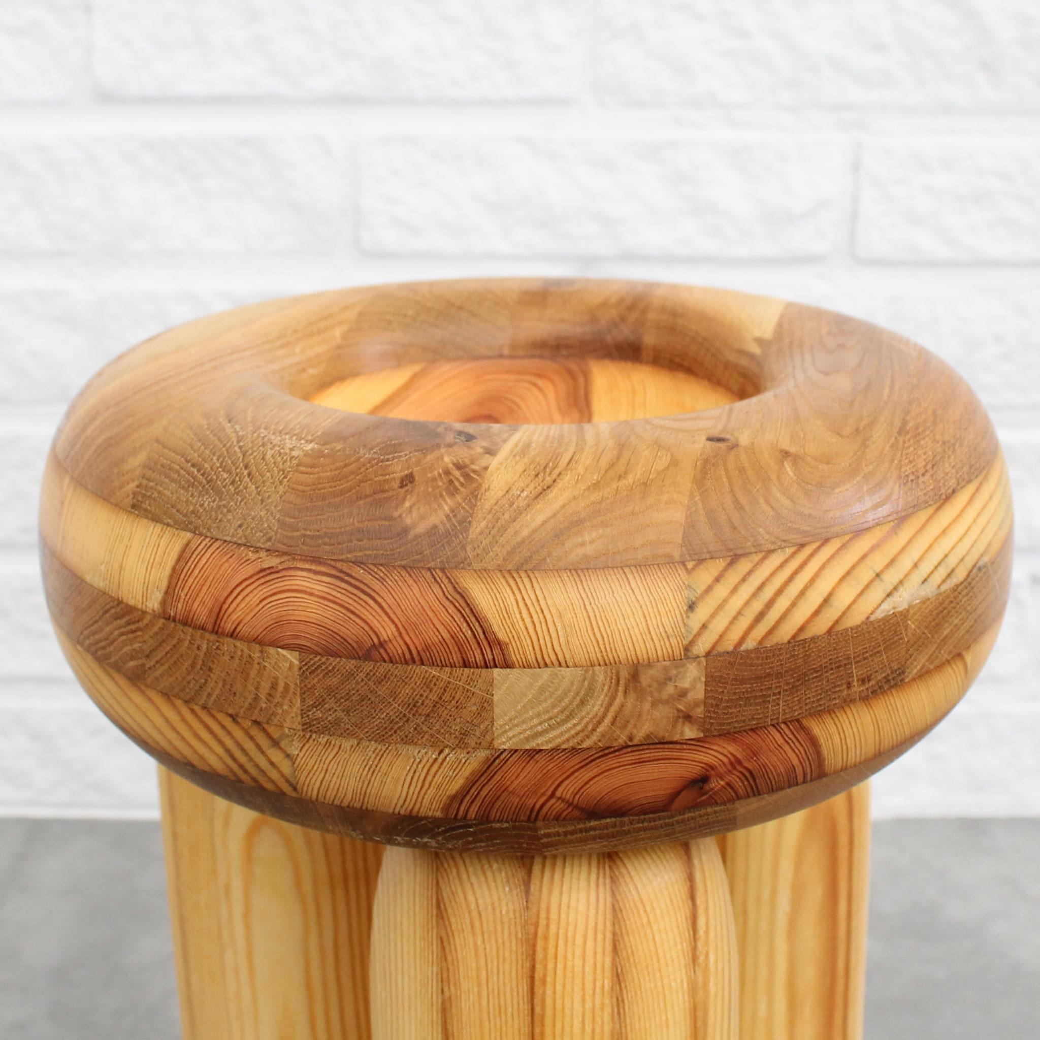 Swedish pine stool by Andreas Zätterqvist In Good Condition In Forserum, SE