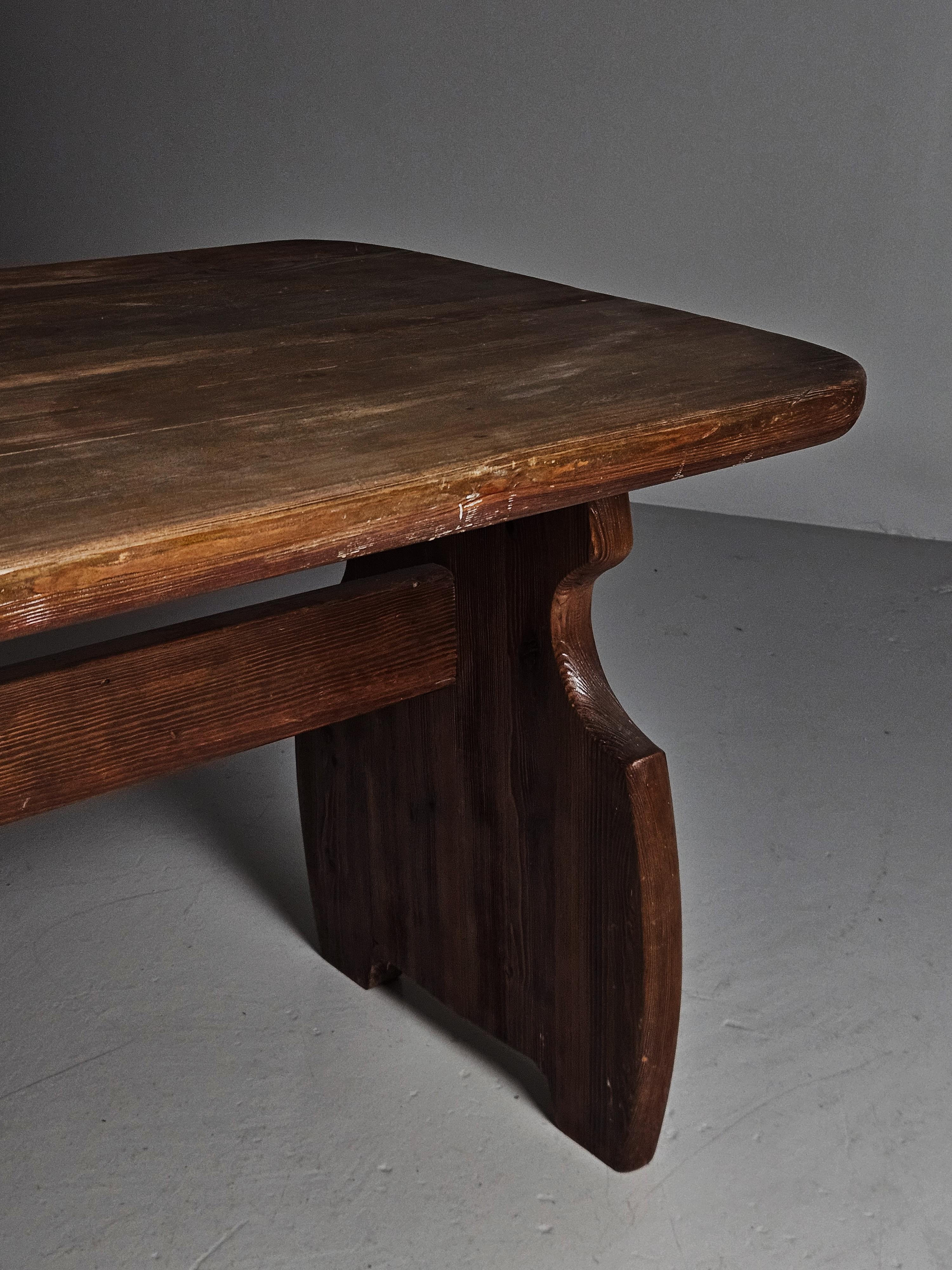 Pine Swedish pine table by unknown designer from the 1940s For Sale