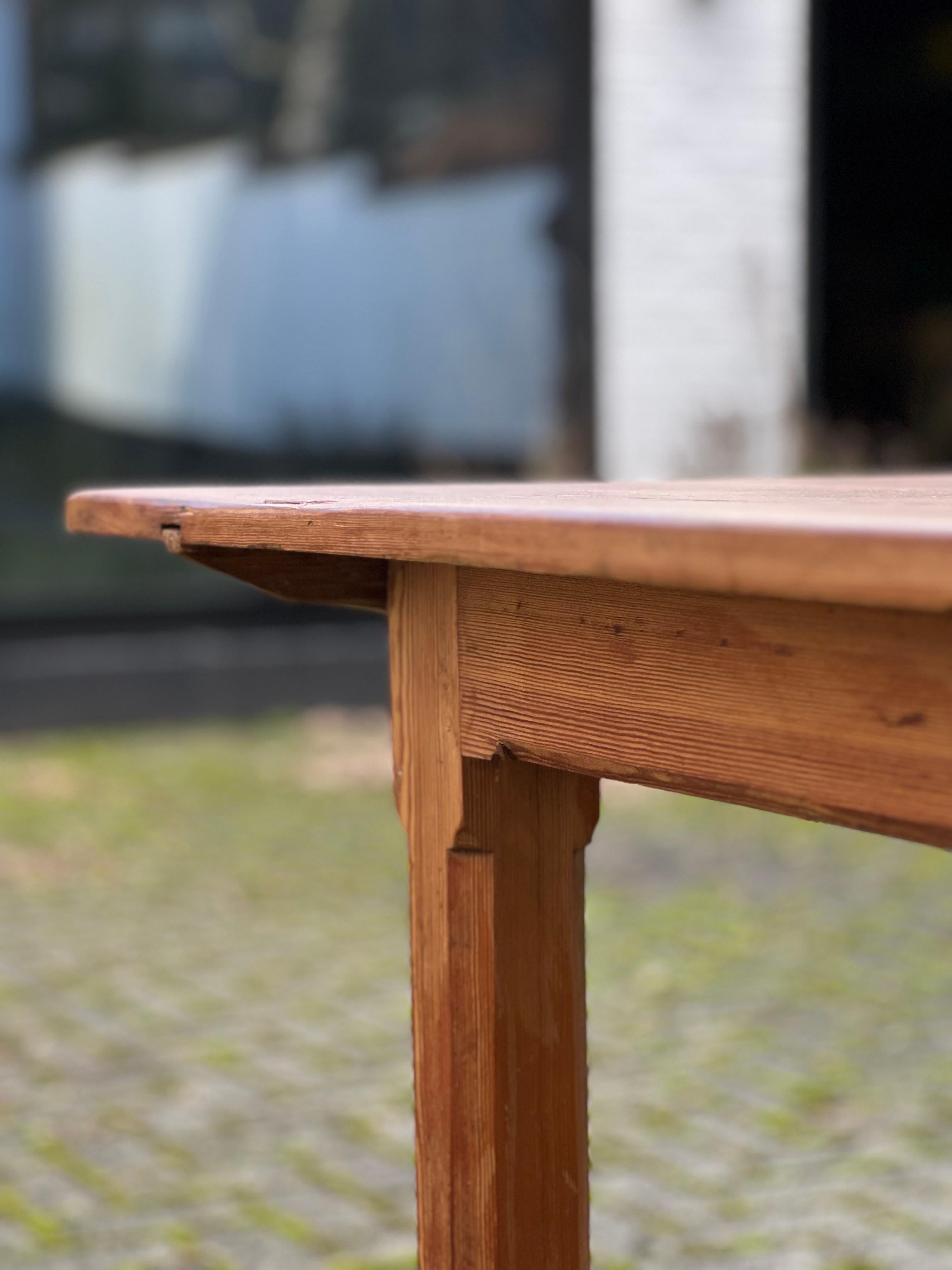Swedish pine table Dated circa 1800 Folk Art Peasant high quality Hand Crafted For Sale 4