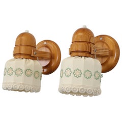 Schwedische Kiefer Wood Sconces mit floralen Stickereien von Markslöjd, Schweden, 1980er