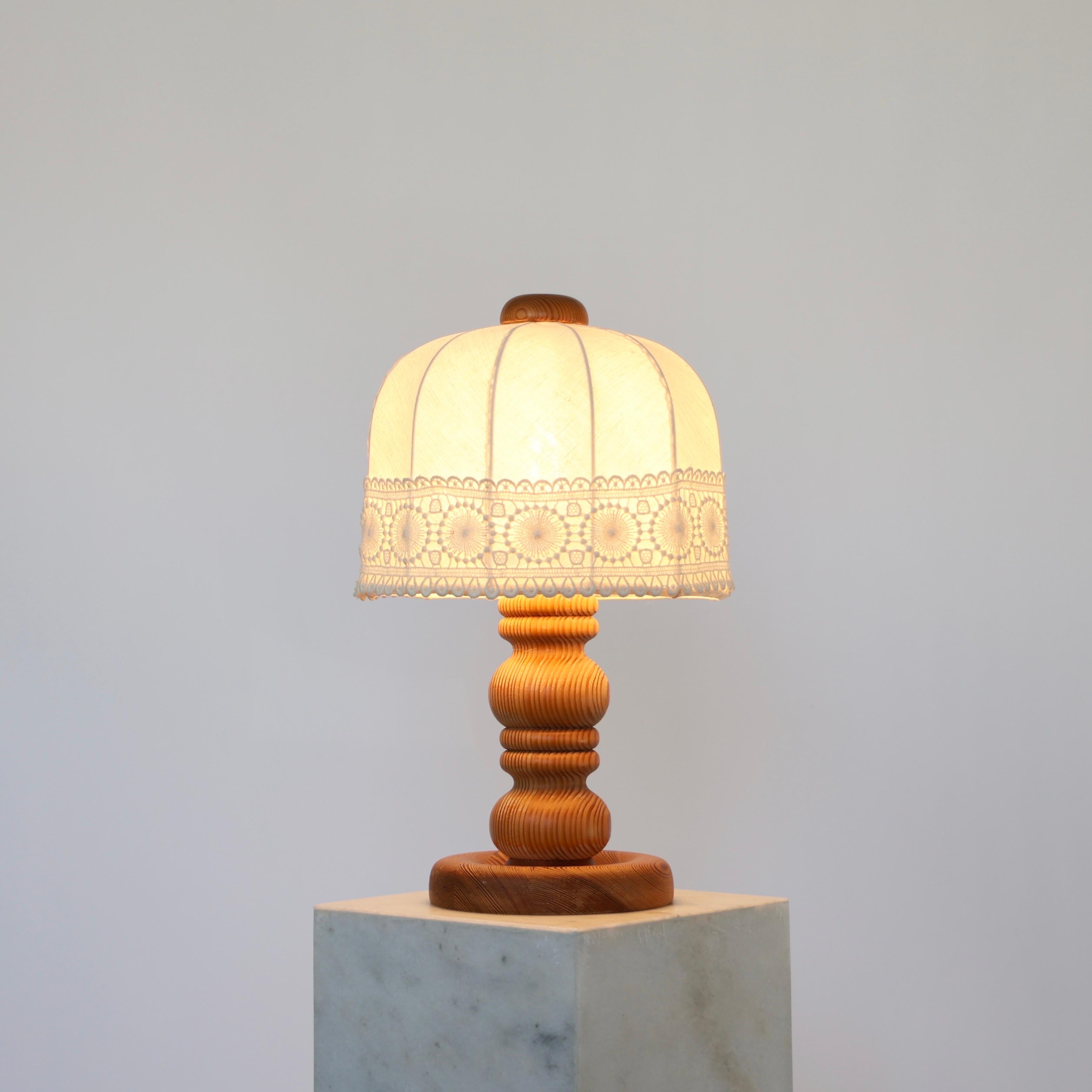 Lampe de table suédoise en bois de pin par Markslöjd, Suède, années 1980 en vente 2