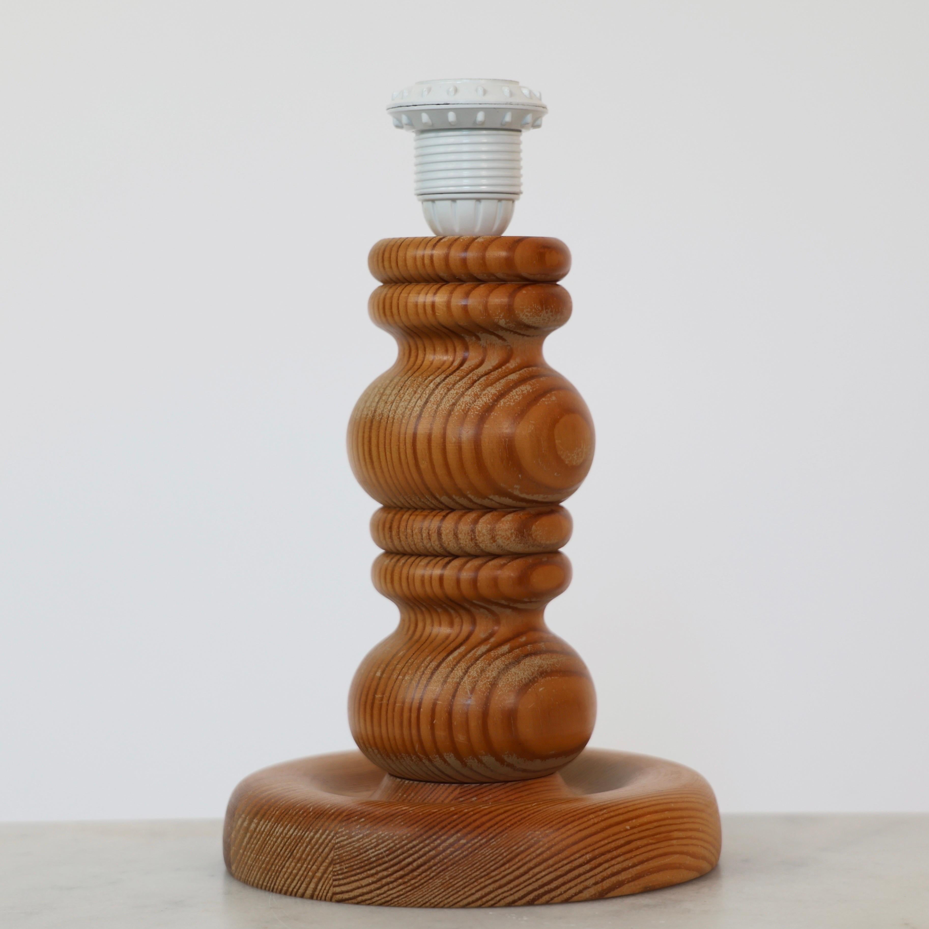 Lampes de table suédoises en bois de pin par Markslöjd, Suède, années 1980 en vente 4