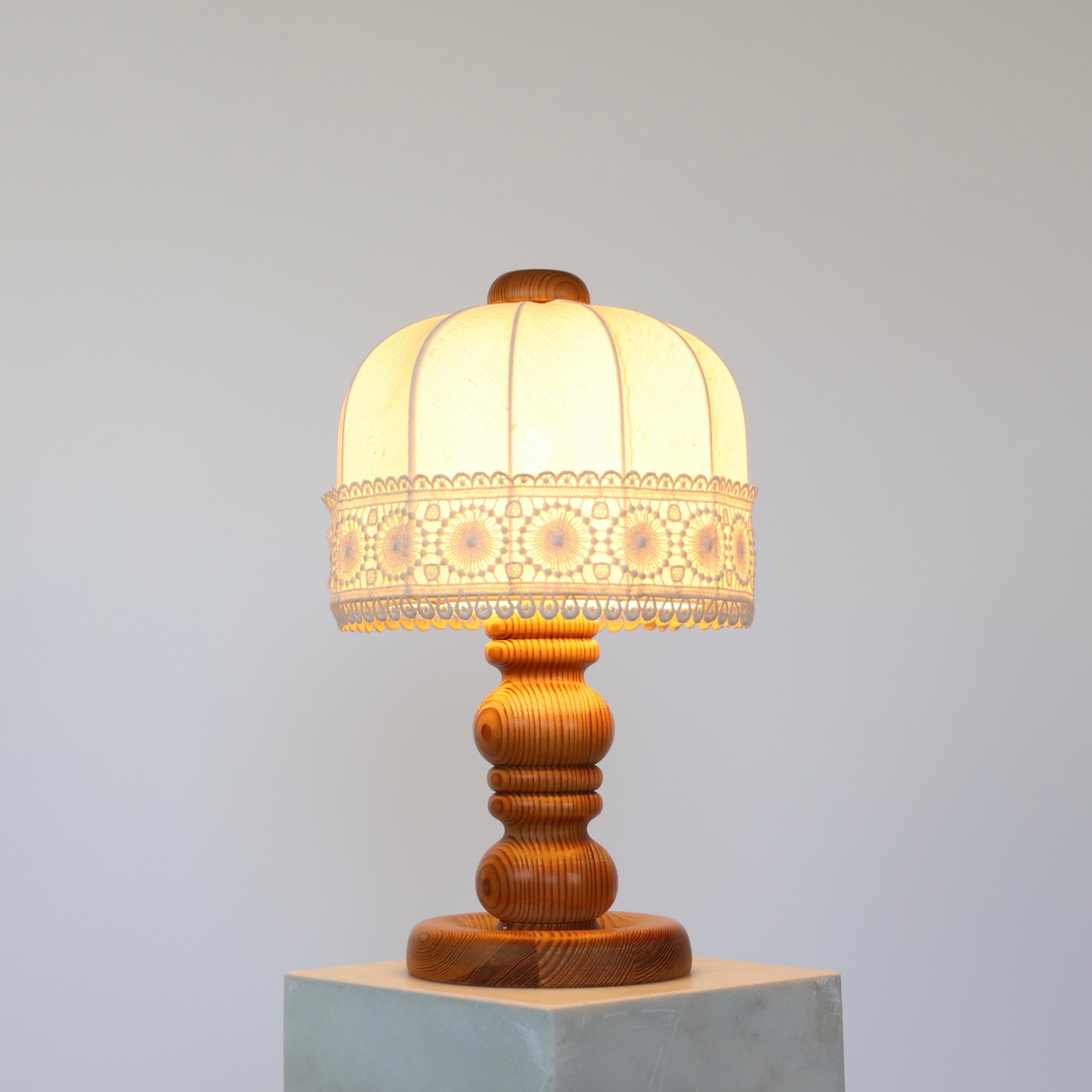 Fin du 20e siècle Lampes de table suédoises en bois de pin par Markslöjd, Suède, années 1980 en vente