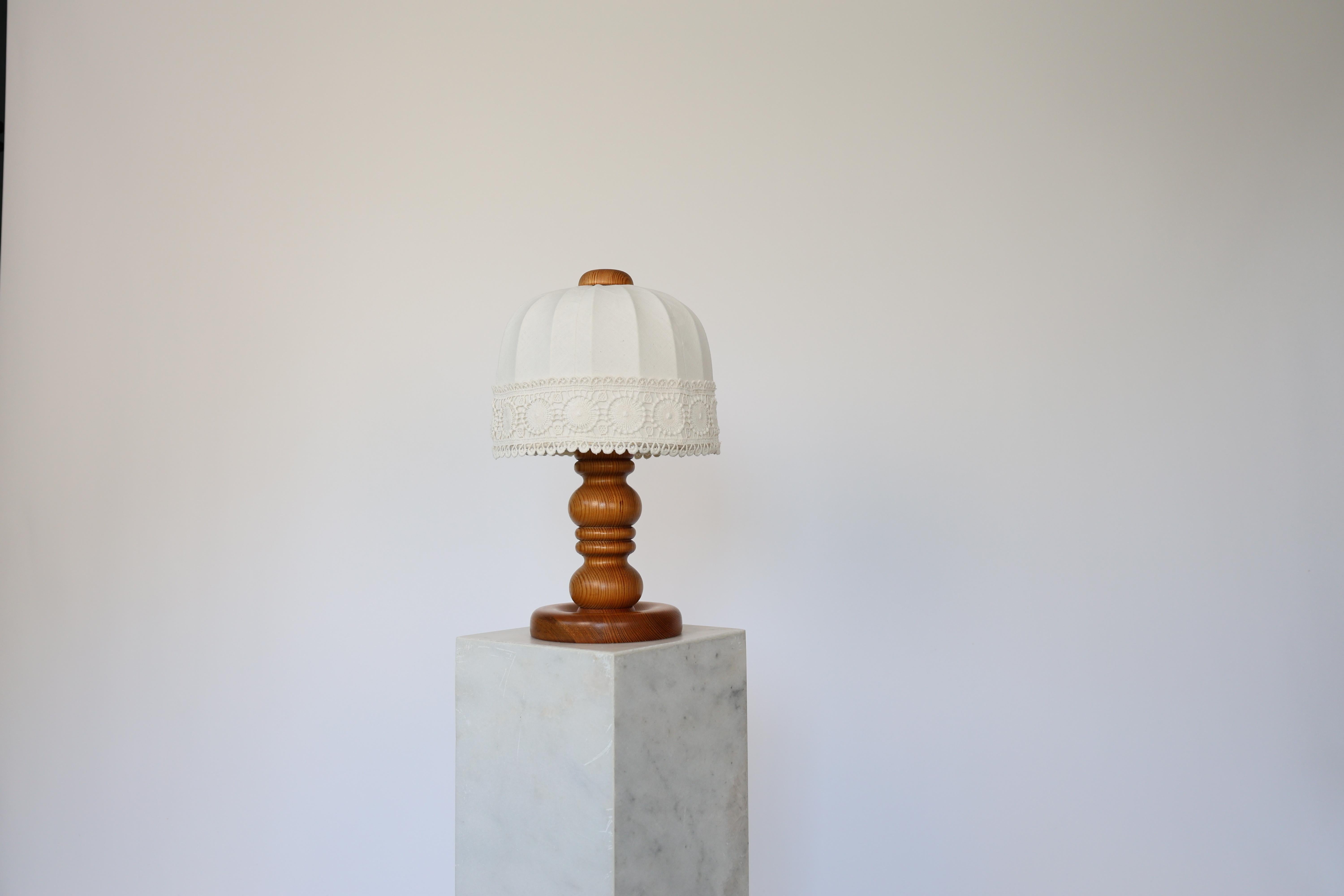 Lampade da tavolo svedesi in Wood Wood di Markslöjd, Svezia, anni '80 in vendita 2