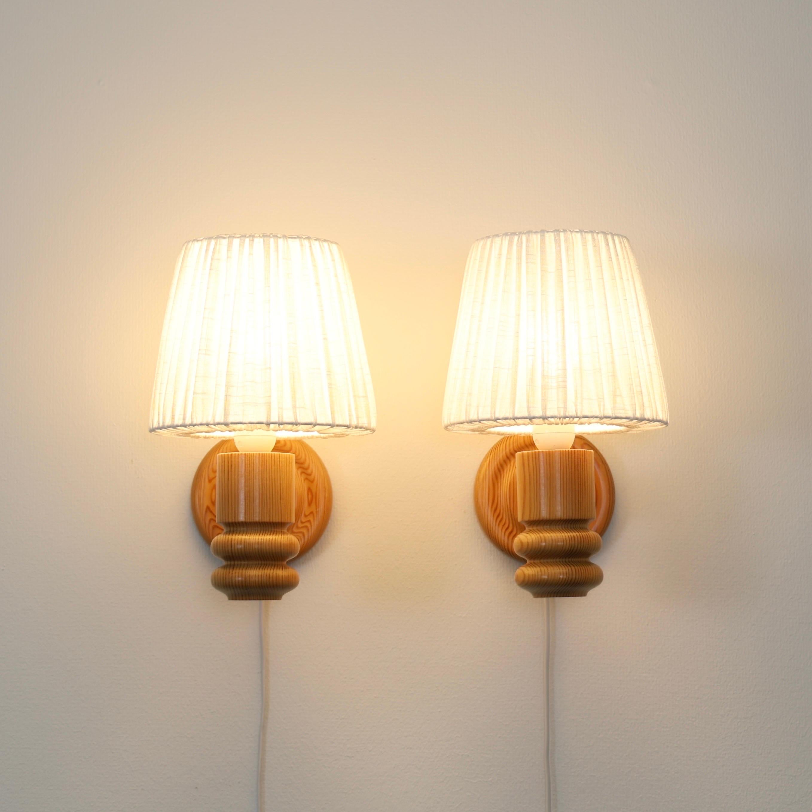 Appliques suédoises en bois de pin par Solbackens Svarveri, Suède, années 1970 en vente 1