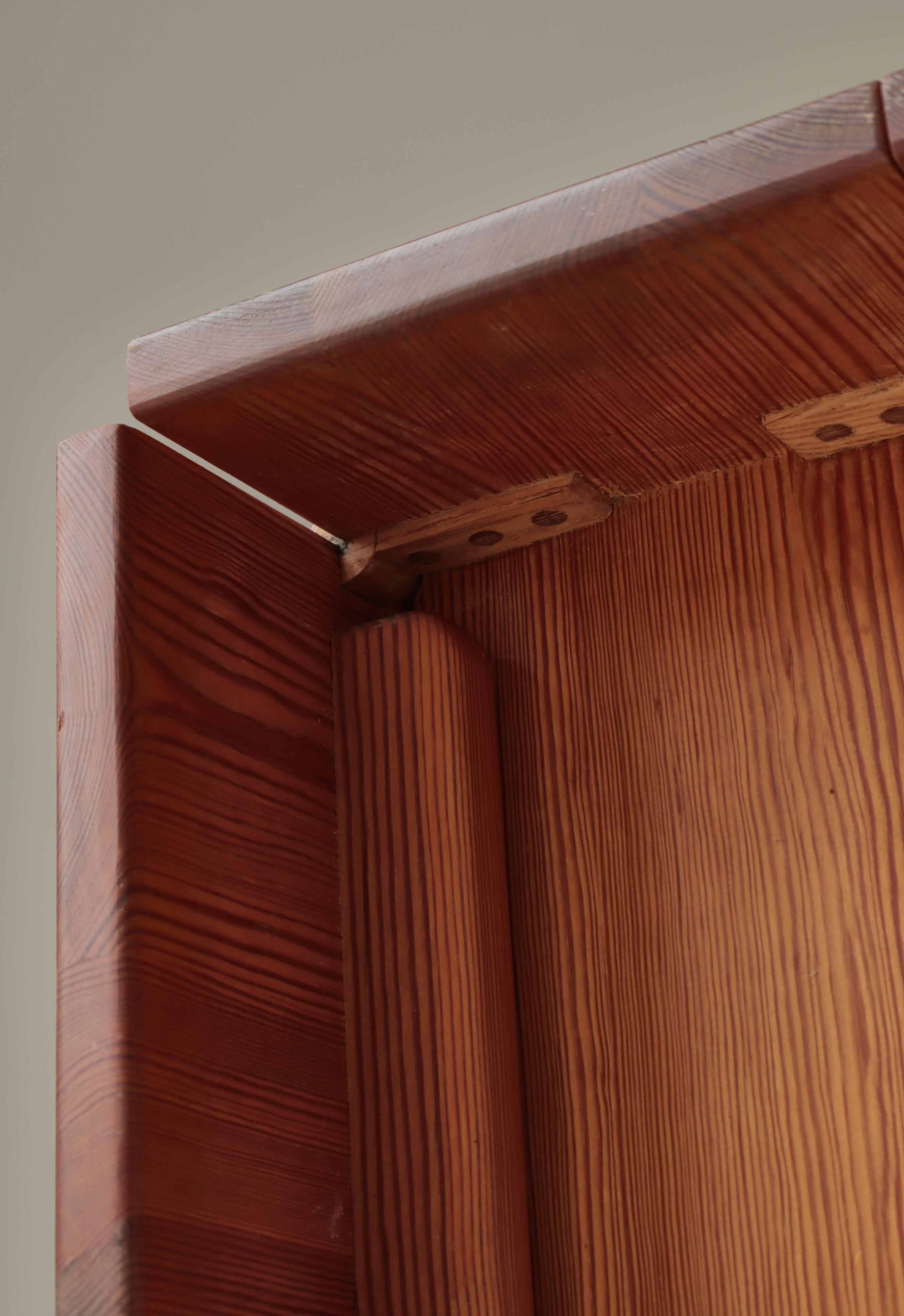 Swedish Pinewood Gateleg Table “Härjedalen” by Carl Malmsten, 1950s For Sale 8